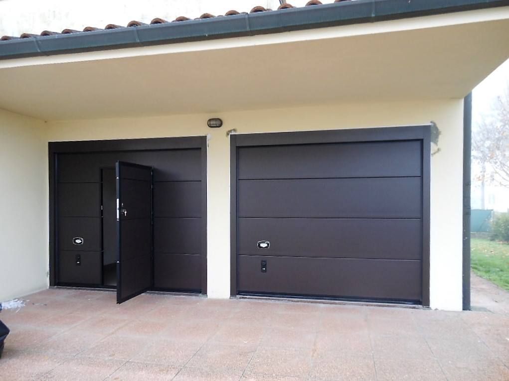 Cancelli con porte basculanti 03