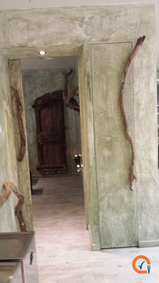 restauro interno di un negozio