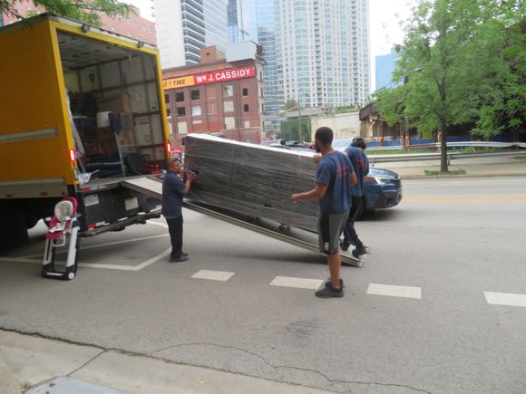 Moving Services | Moving Company Chicago IL | Wolley Movers Chicago