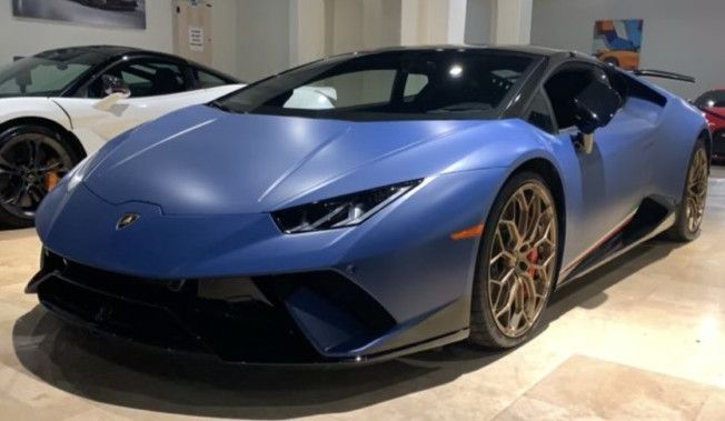 Lamborghini 4