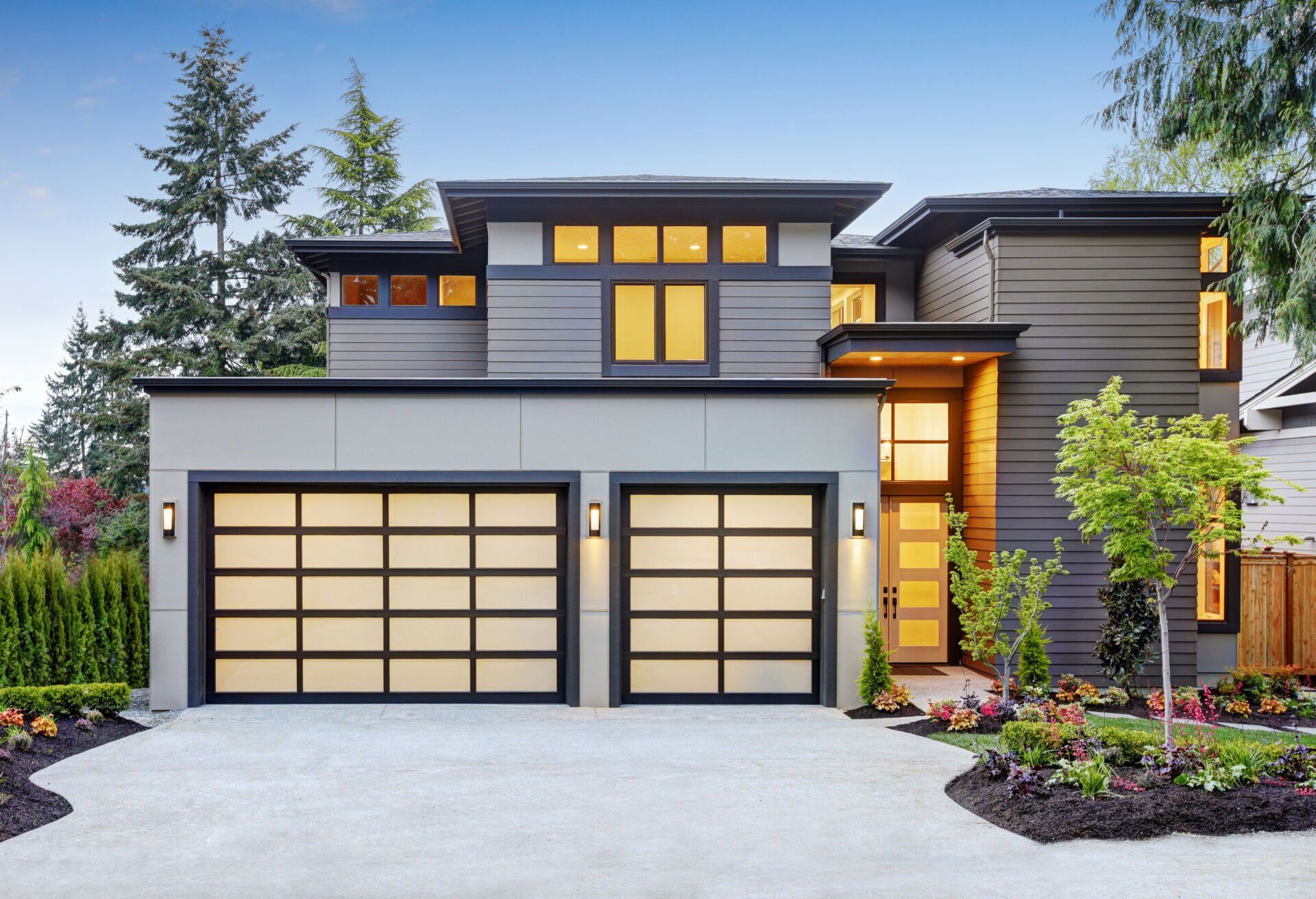 Modern Home with 2 garages