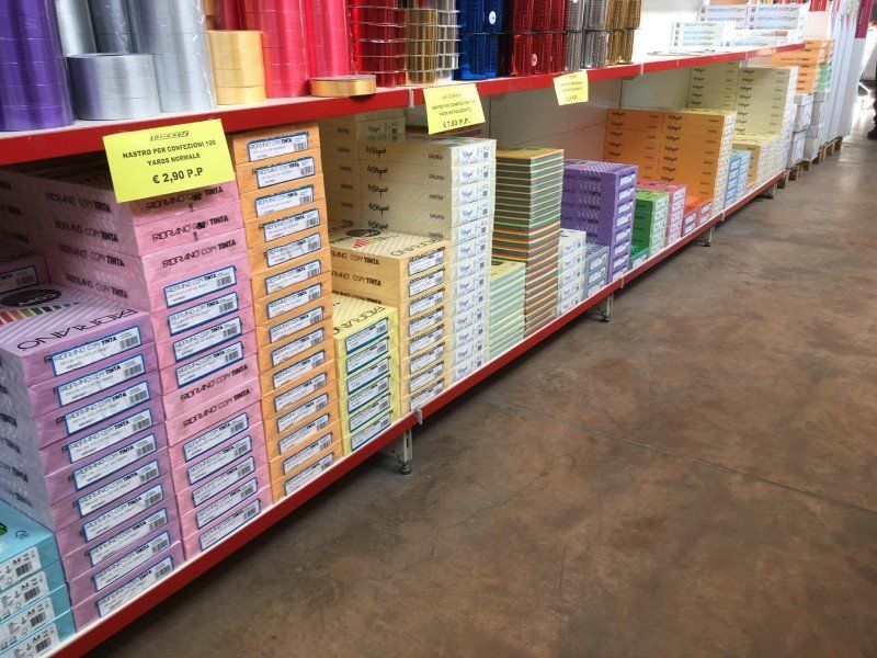 Pacchi di carta colorati 2