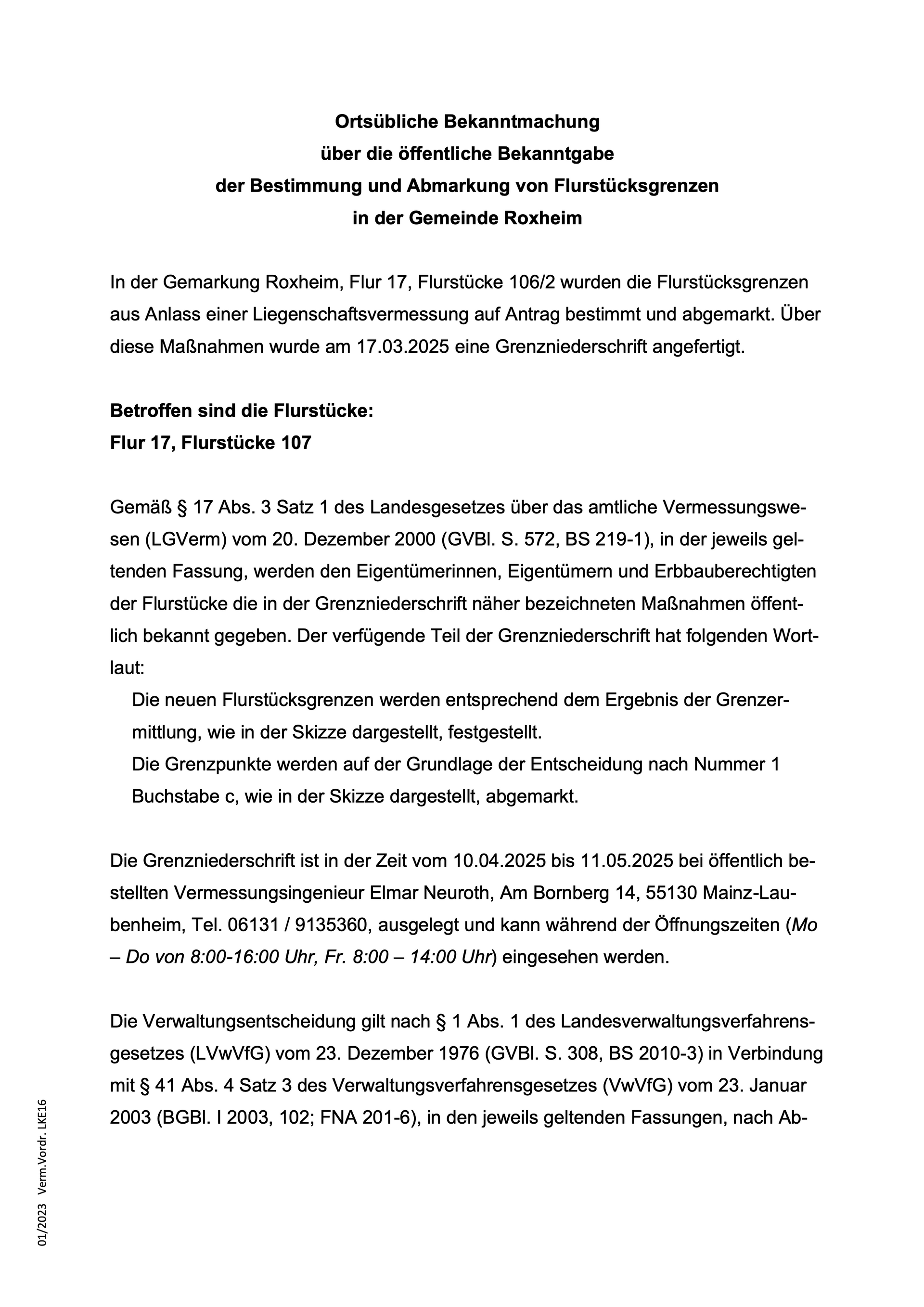 Ein weißes Blatt Papier mit viel Text darauf.