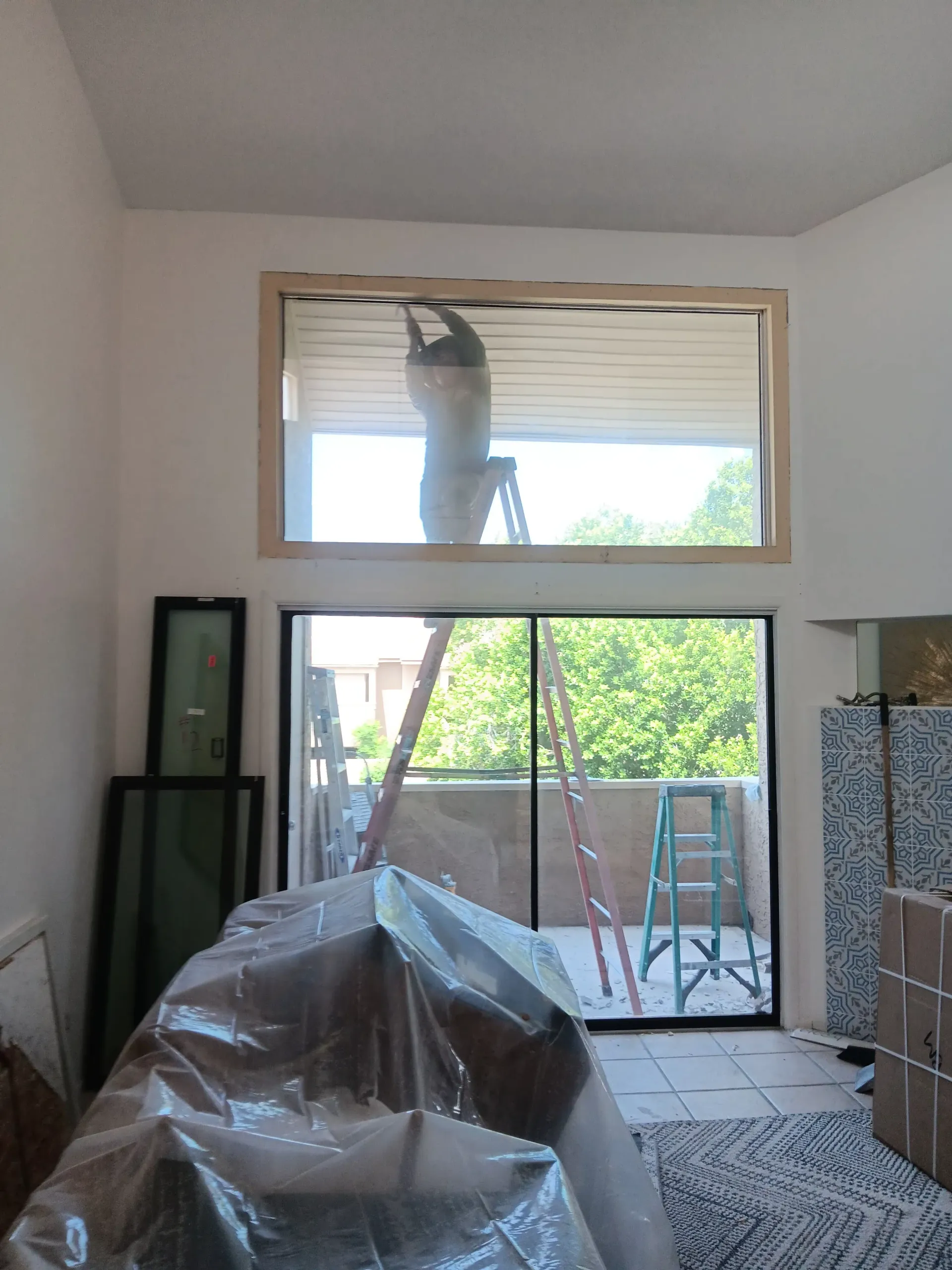 Energy-efficient window replacement in Phoenix master bedroom