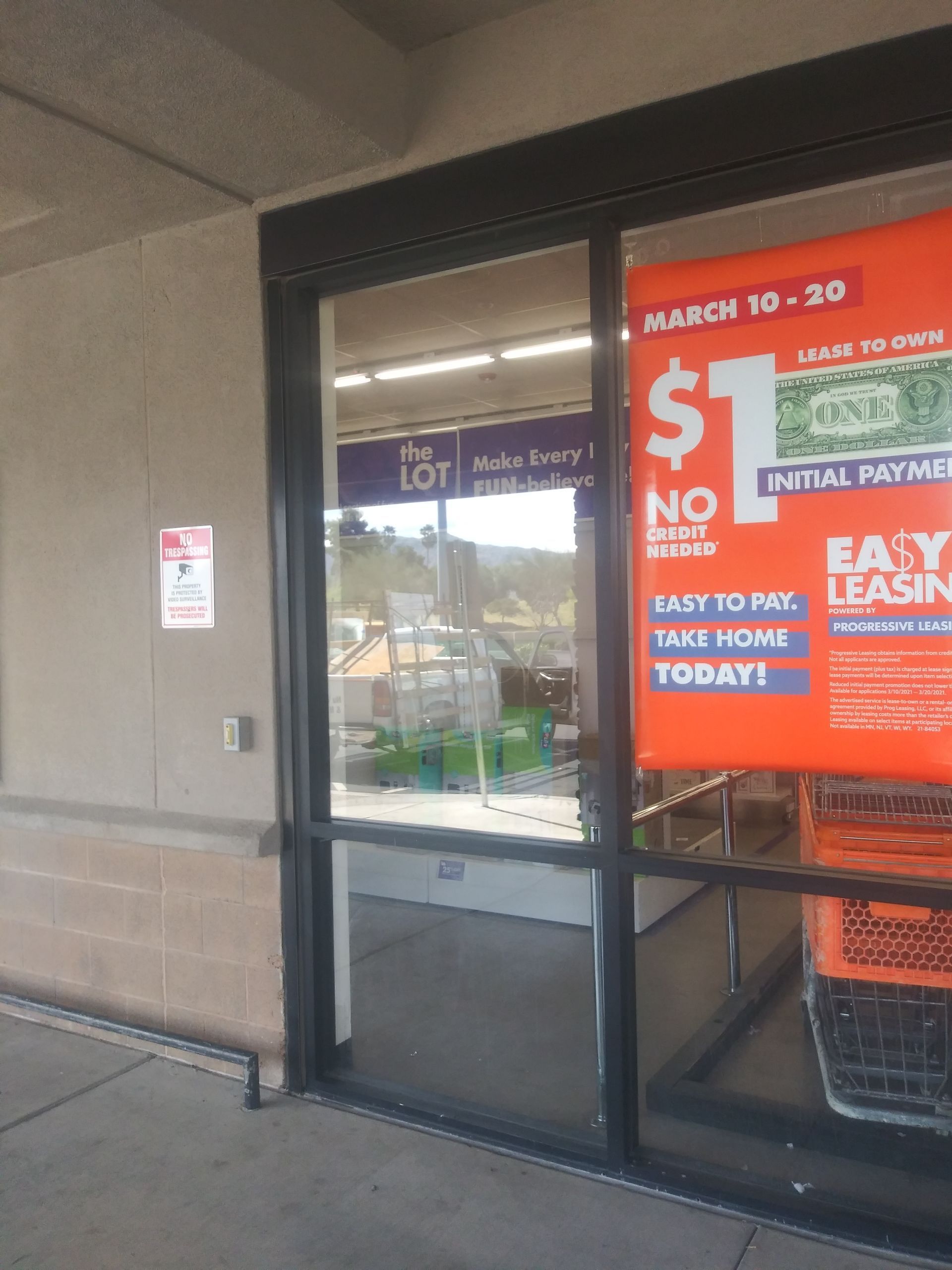 Glass replacement for Glendale business entry door
