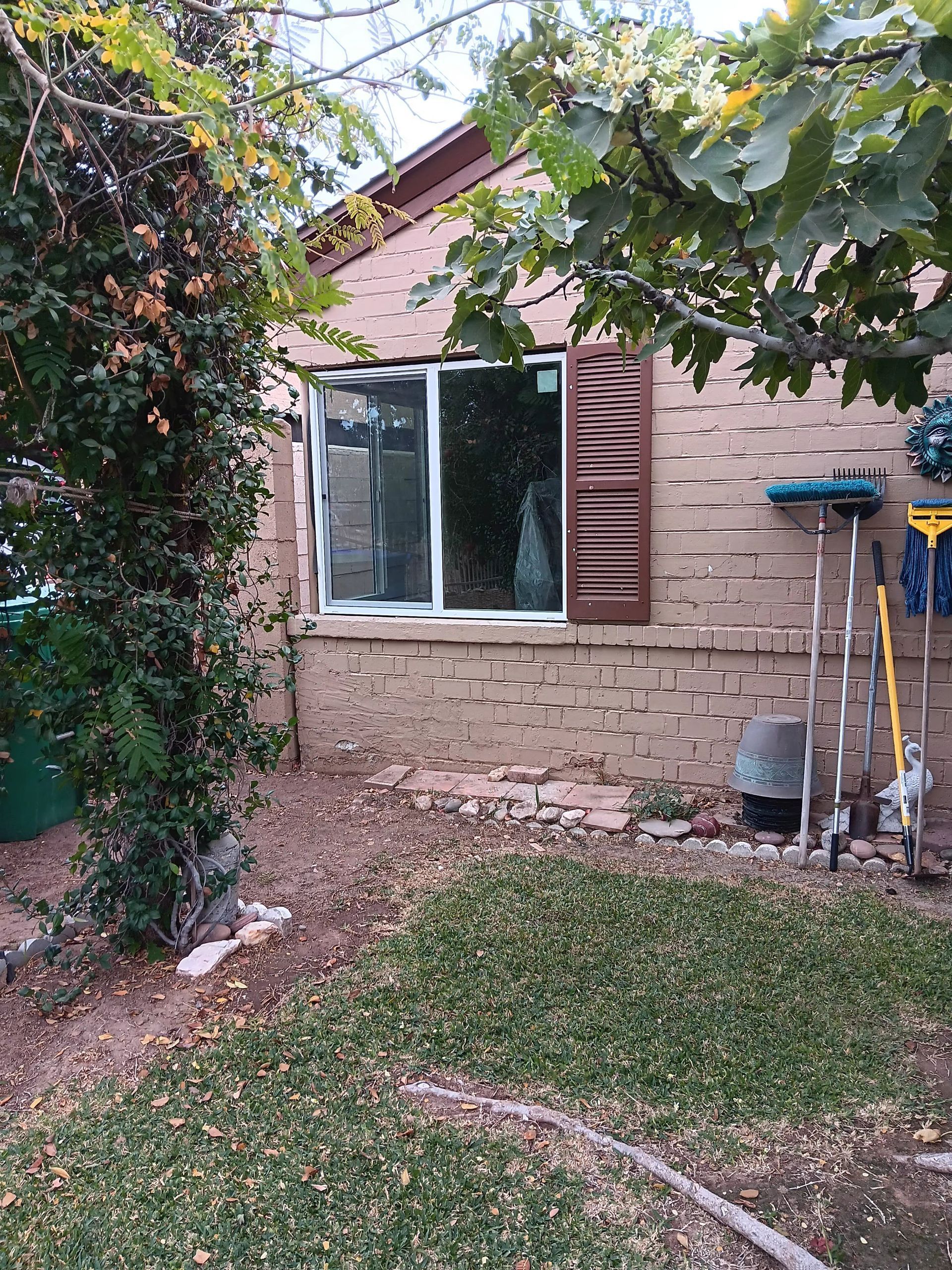 Gilbert window installer sealing modern energy-efficient windows