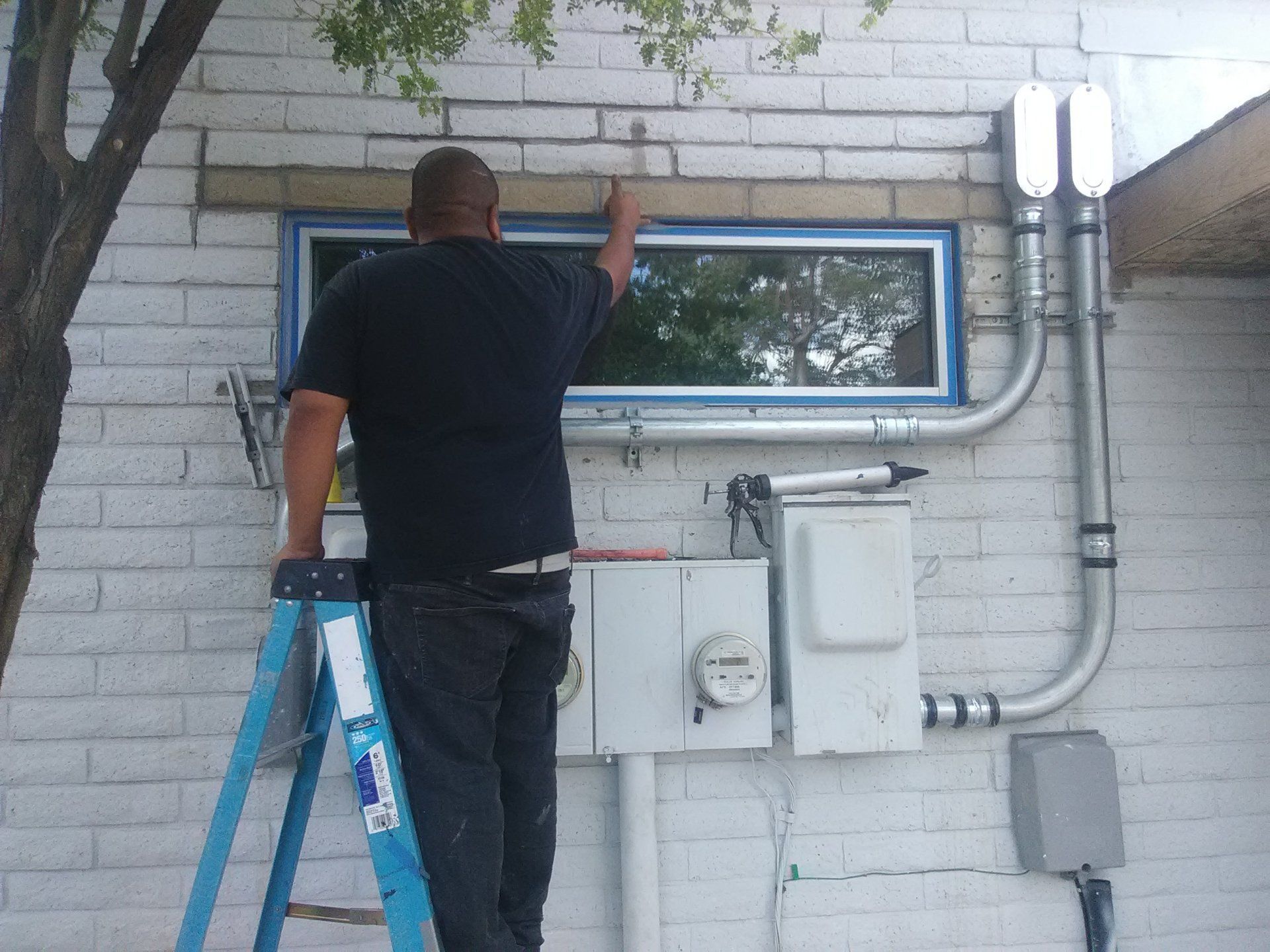 Window replacement team upgrading home insulation in Mesa