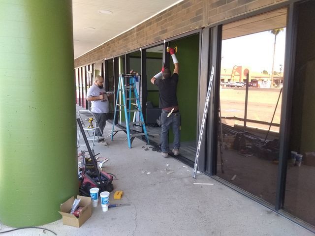 Phoenix commercial contractor fitting energy-efficient glazing