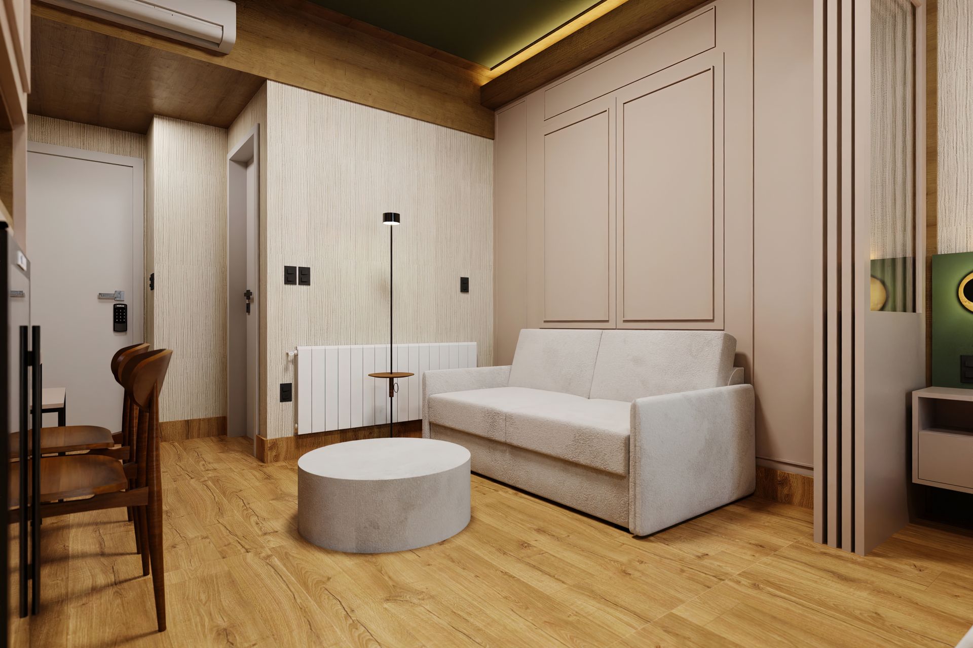 Uma sala com sofá, mesa e cadeiras.