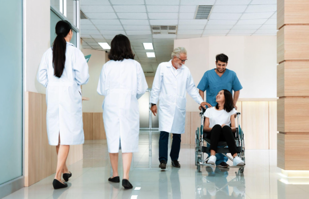 Walk-In Clinic or the ER for Minor Summer Injuries | Dr. Mike’s Walk-In Clinics