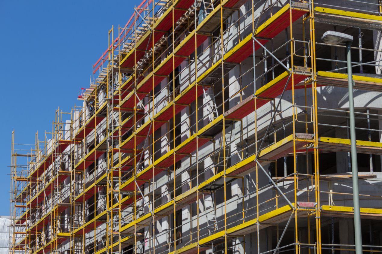 Construction Site With Scaffolding — Scaffolding New South Wales in Lennox Head, NSW
