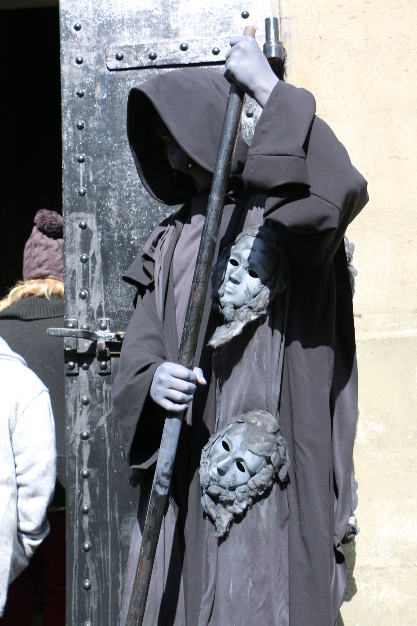 Alexander Malinski representing Charon