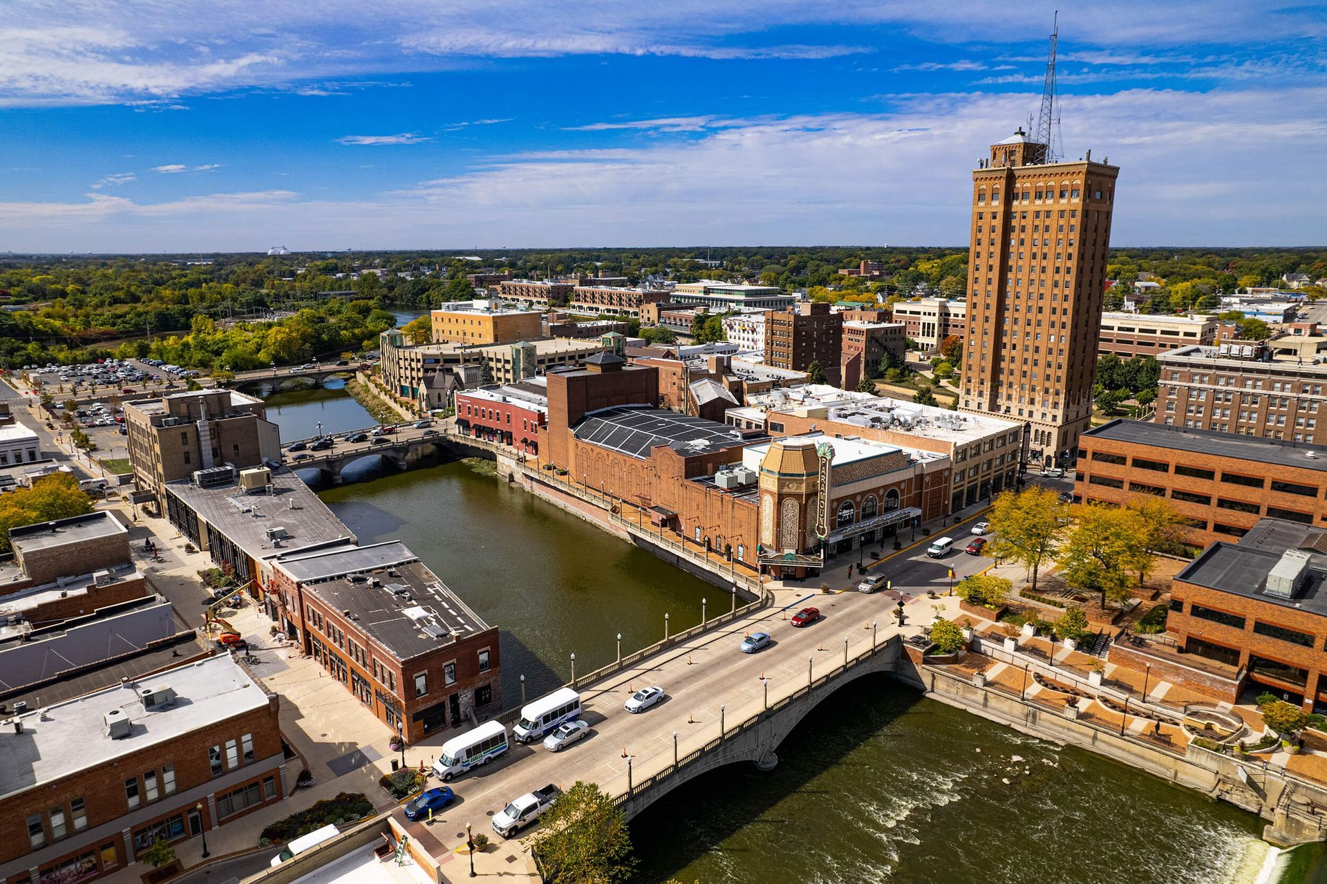 Aurora, IL
