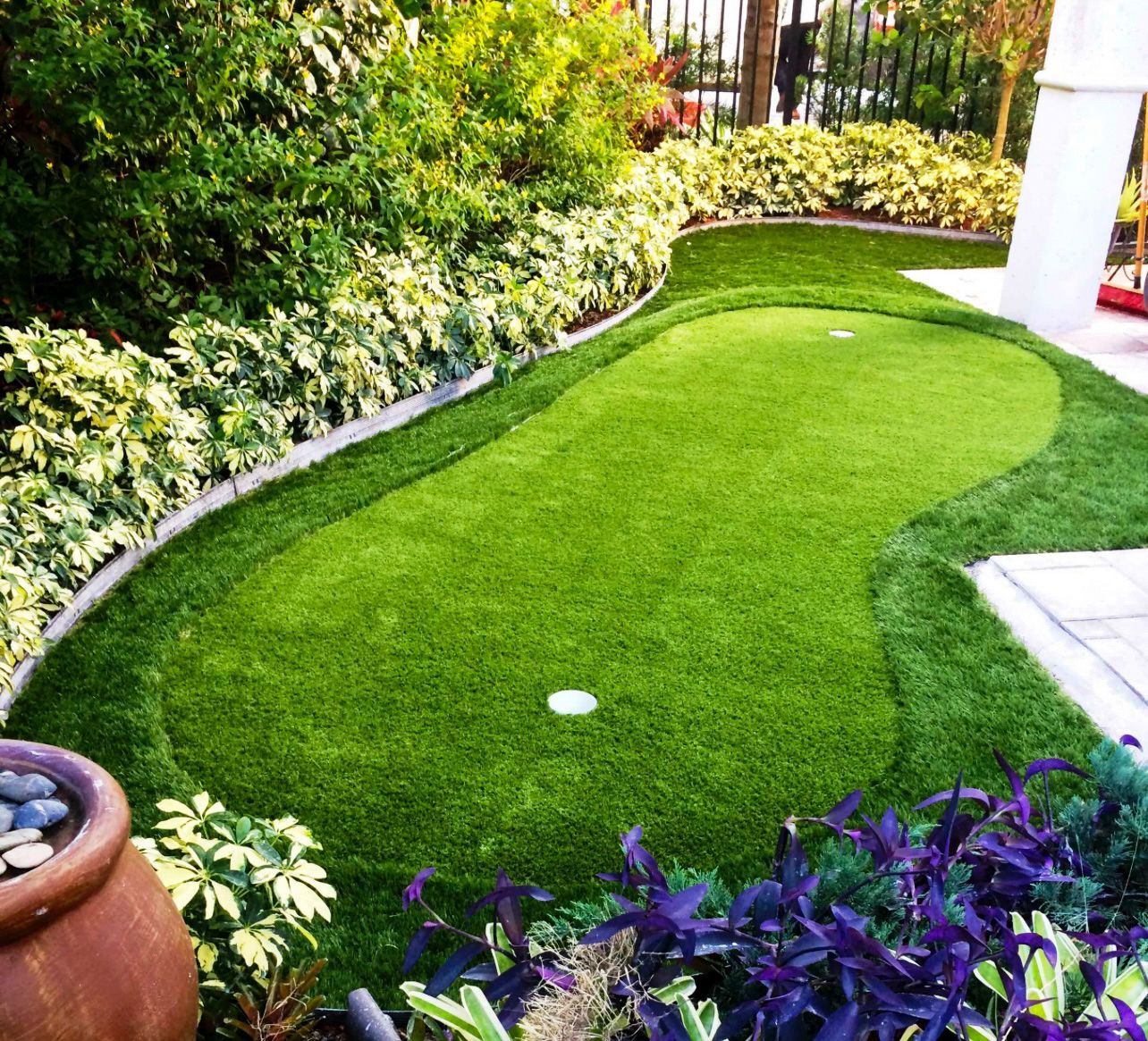 Putting green landscape design