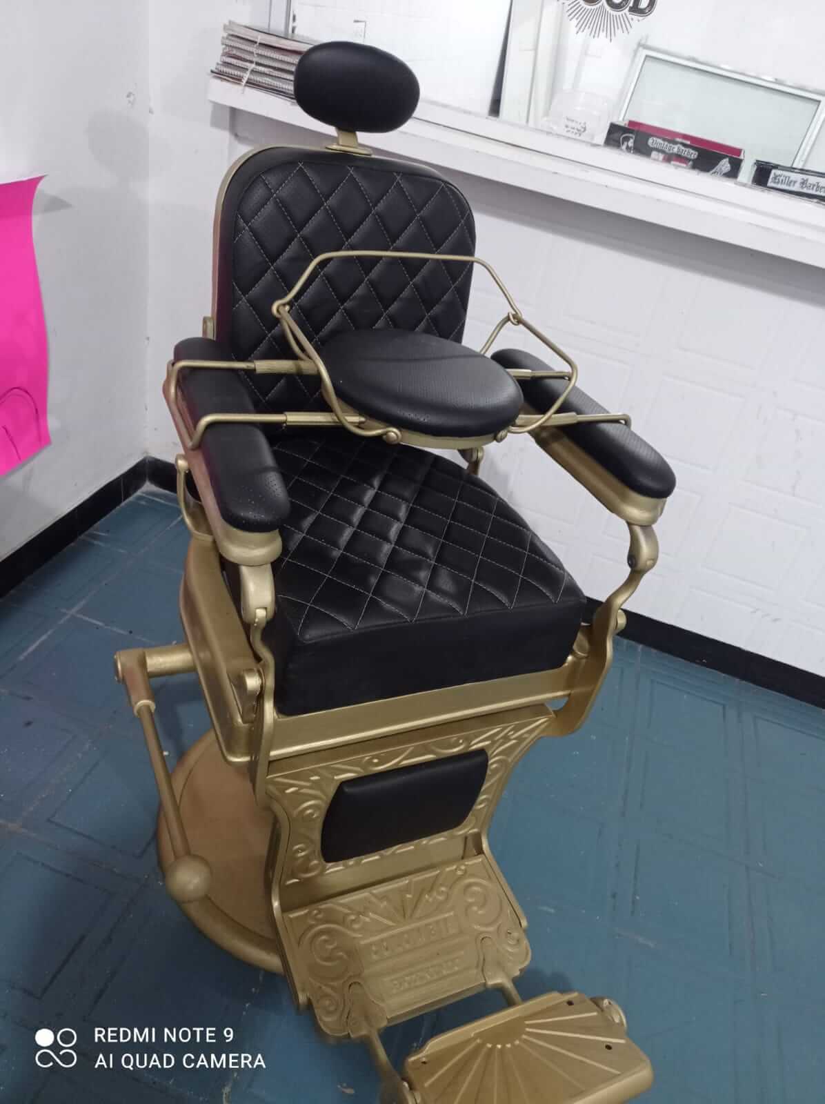 MOFLES Y TAPICERÍA MB  -  TAPICERIA DE SILLAS DE PELUQUERIA