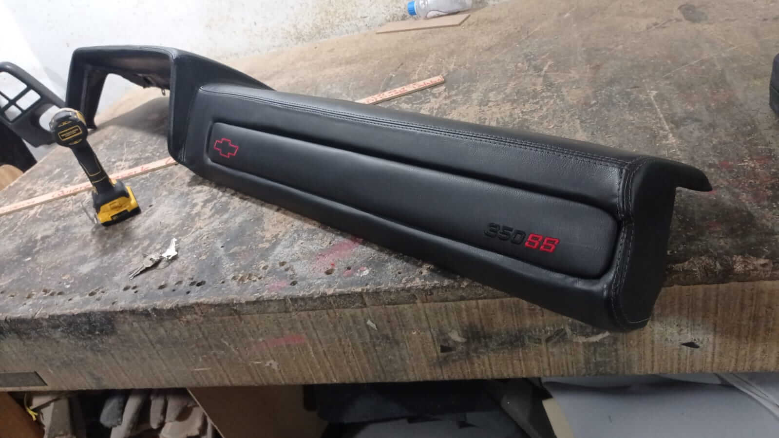 MOFLES Y TAPICERÍA MB  -  TAPICERIA DE PARTES