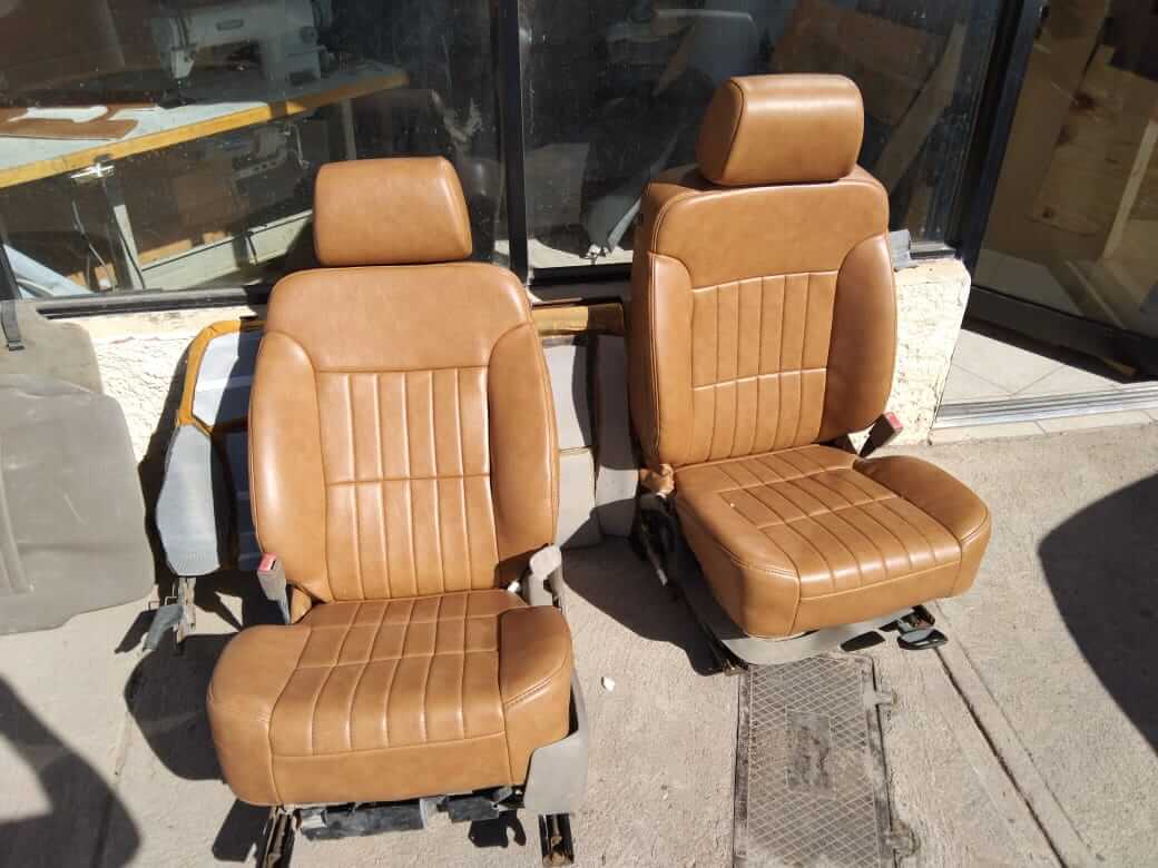 MOFLES Y TAPICERÍA MB  -  VARIEDAD DE COLORES