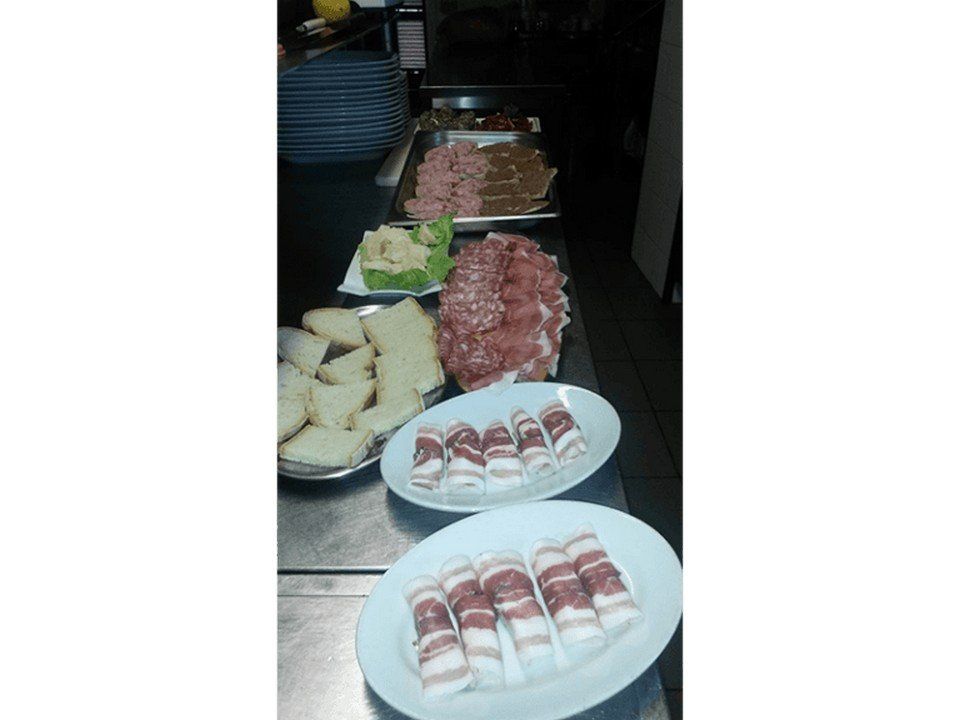 appetisers ready to be served