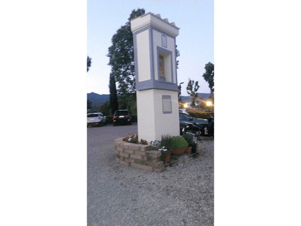 restaurant exteriors