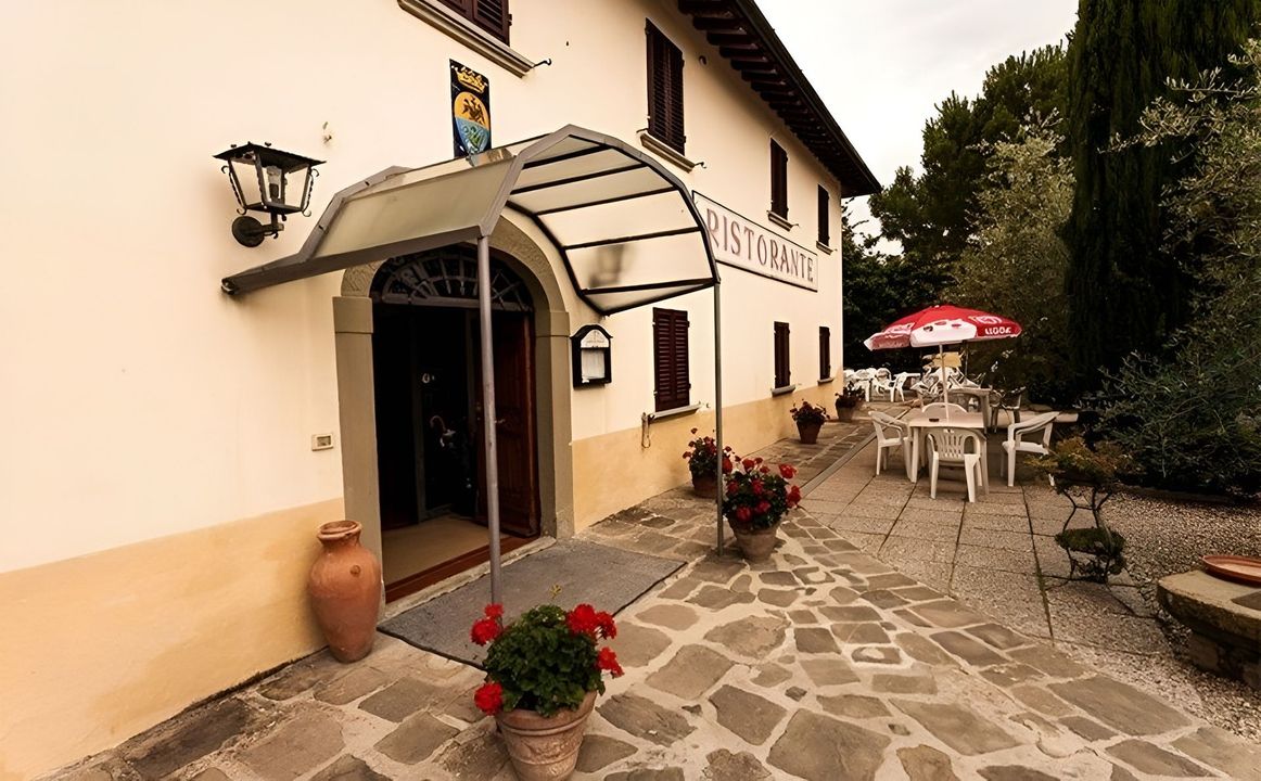 esterno ristorante Il Bronco