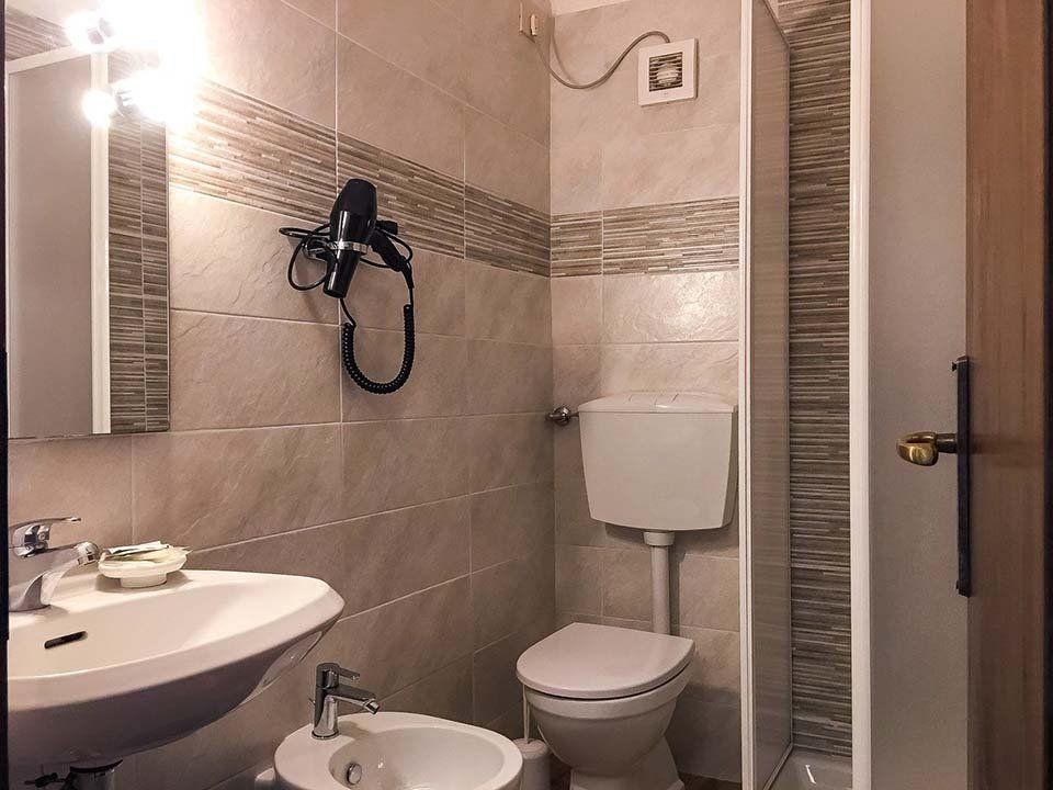 bagno camera del b&b vicino all'autodromo del Mugello