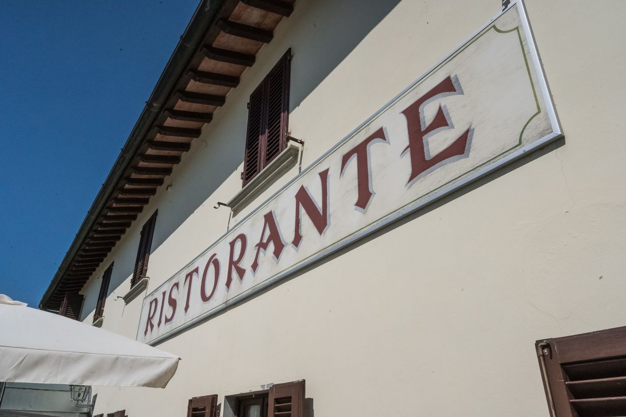 Insegna ristorante