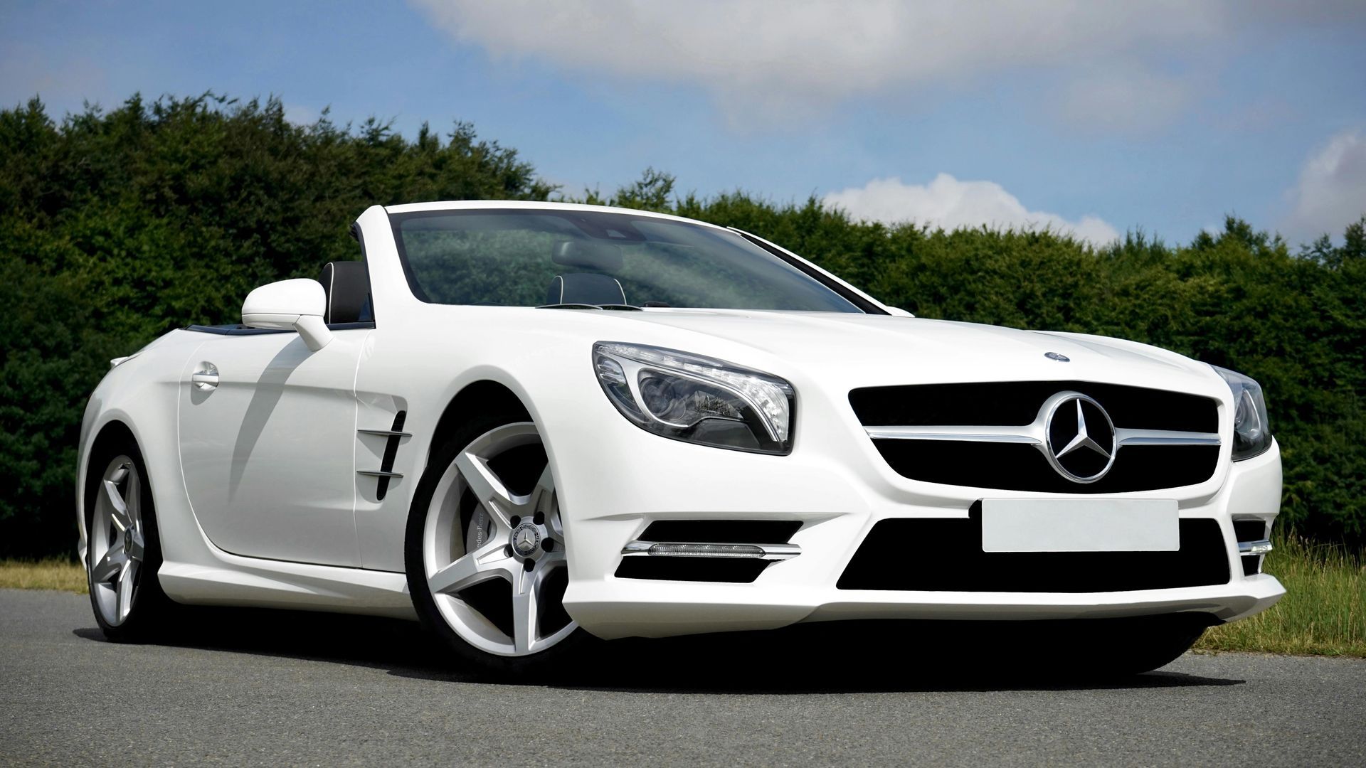 white benz convertible