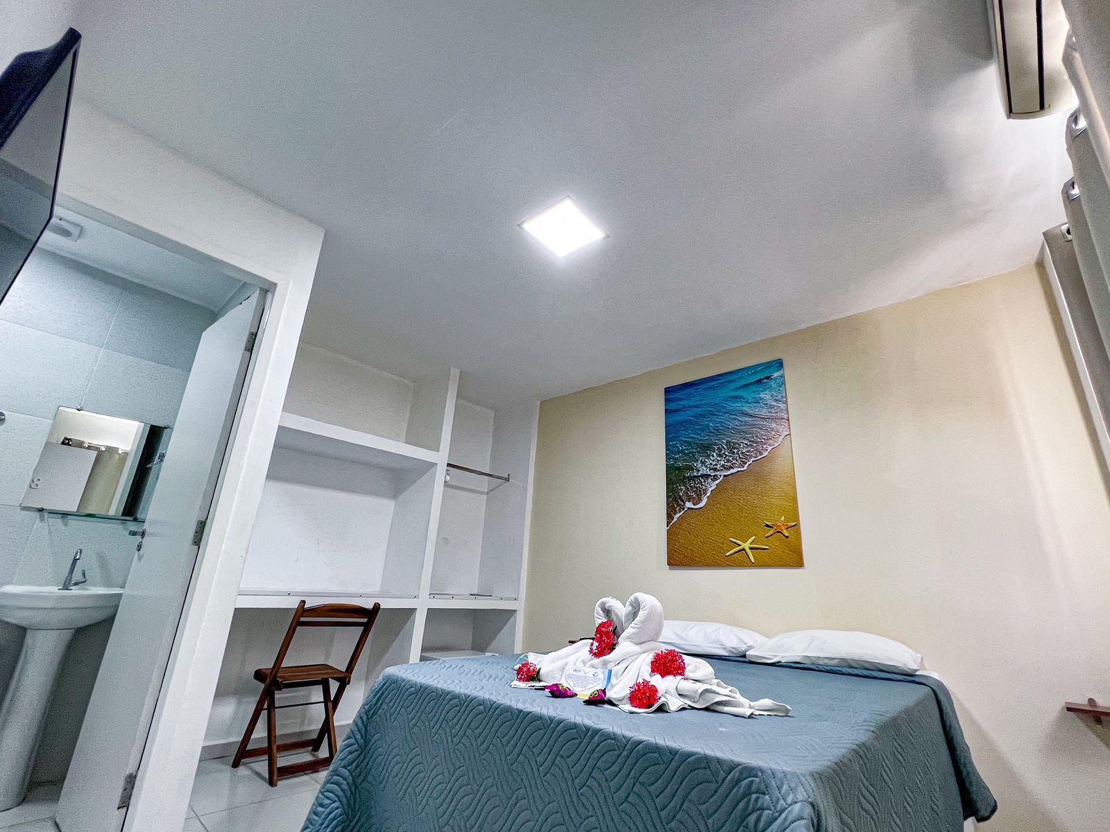 CASAL DELUXE SEM VARANDA