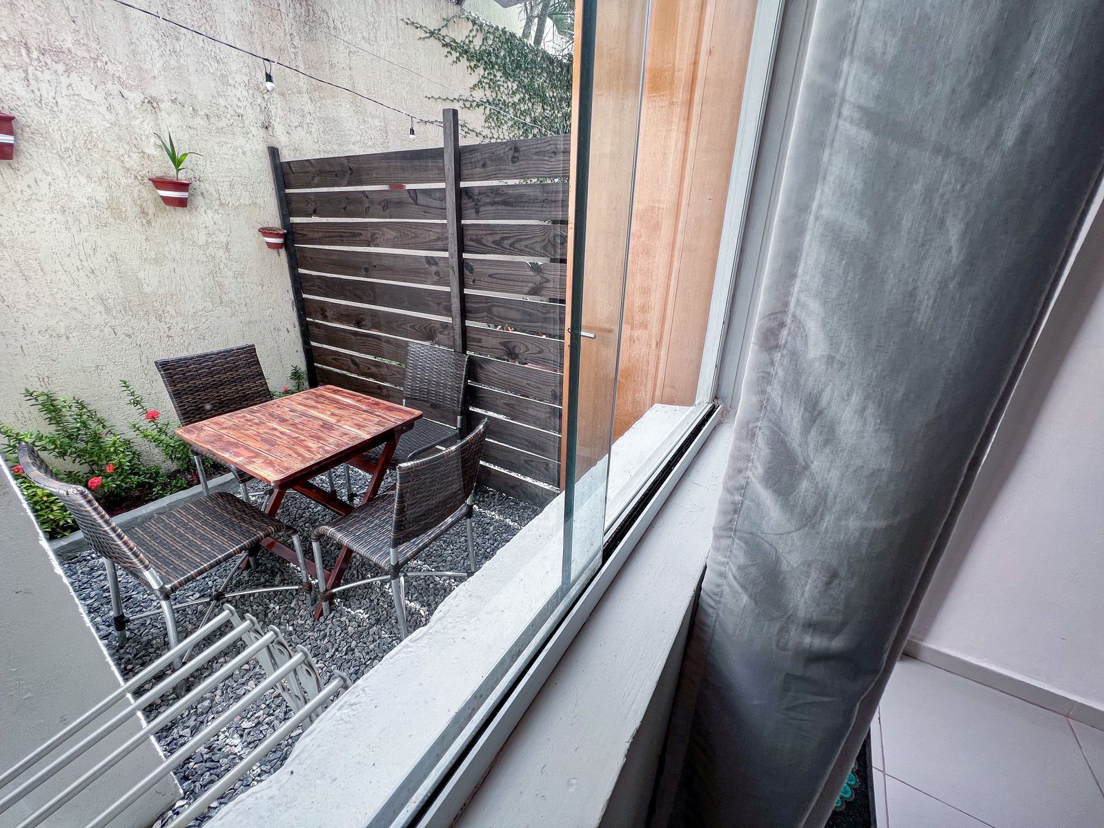 QUÁDRUPLO DELUXE COM VARANDA