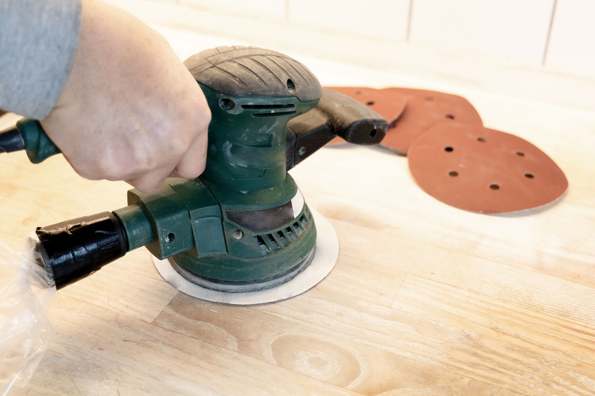 Hand Of The Worker - Commack, NY - Heritage Floor Sanding LLC