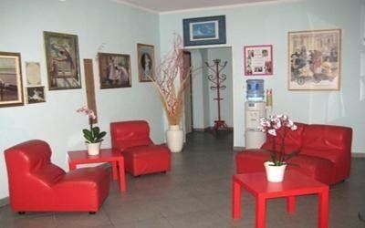 sala d'attesa di uno studio dentistico