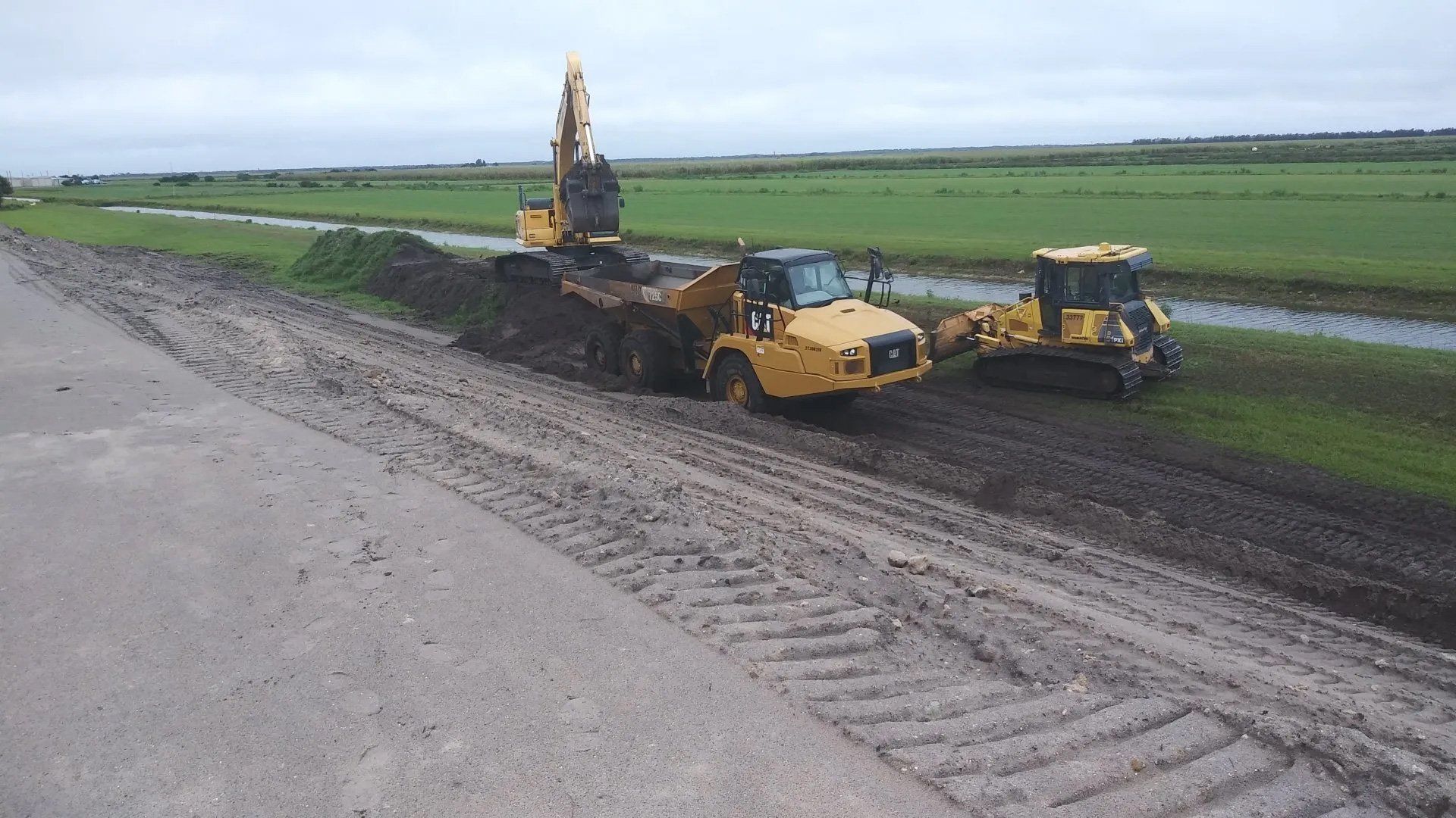 Excavating Land — Clewiston, FL — Ridgdill & Son