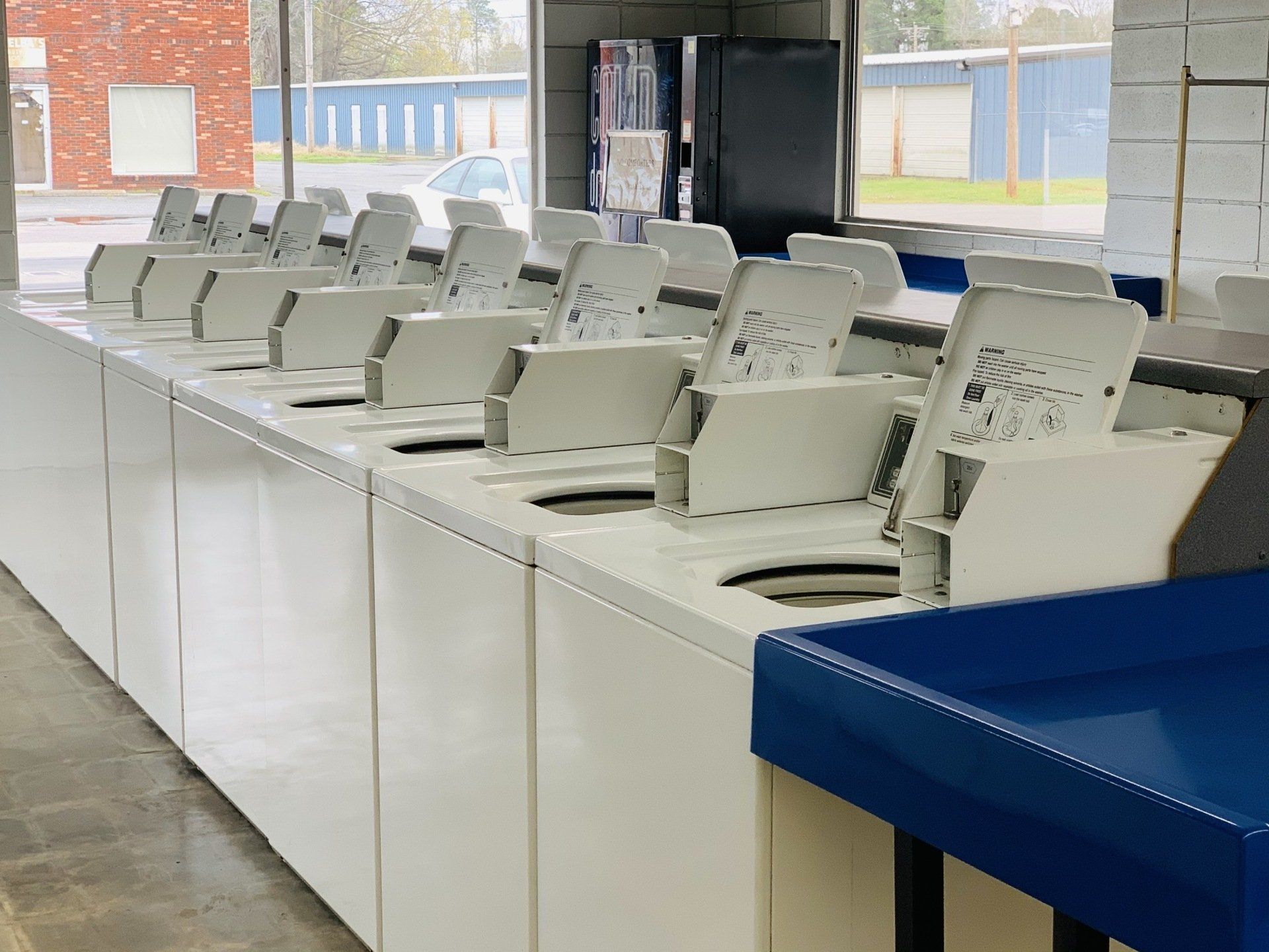 Self-service laundromat — Pine Bluff, AR — Purnell's Mini-Storage & Coin Laundry