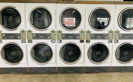 Coin laundromat — Pine Bluff, AR — Purnell's Mini-Storage & Coin Laundry