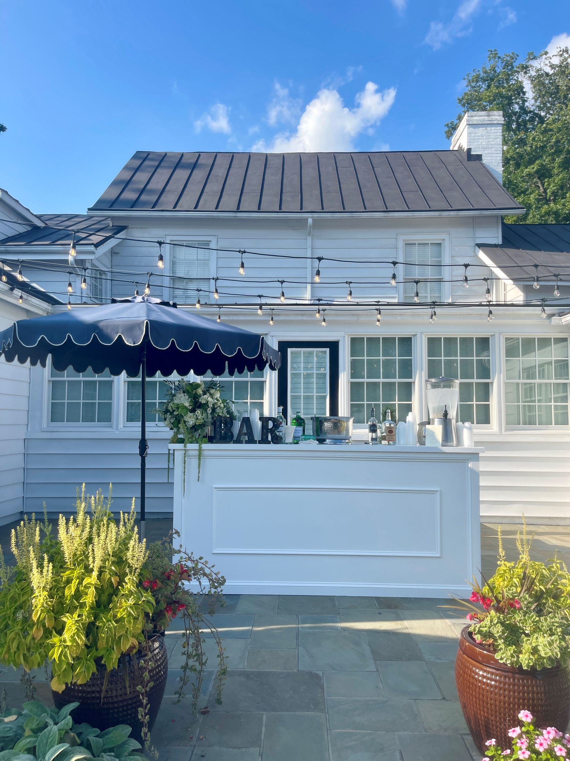 8-FOOT-WHITE-ESTATE-BAR