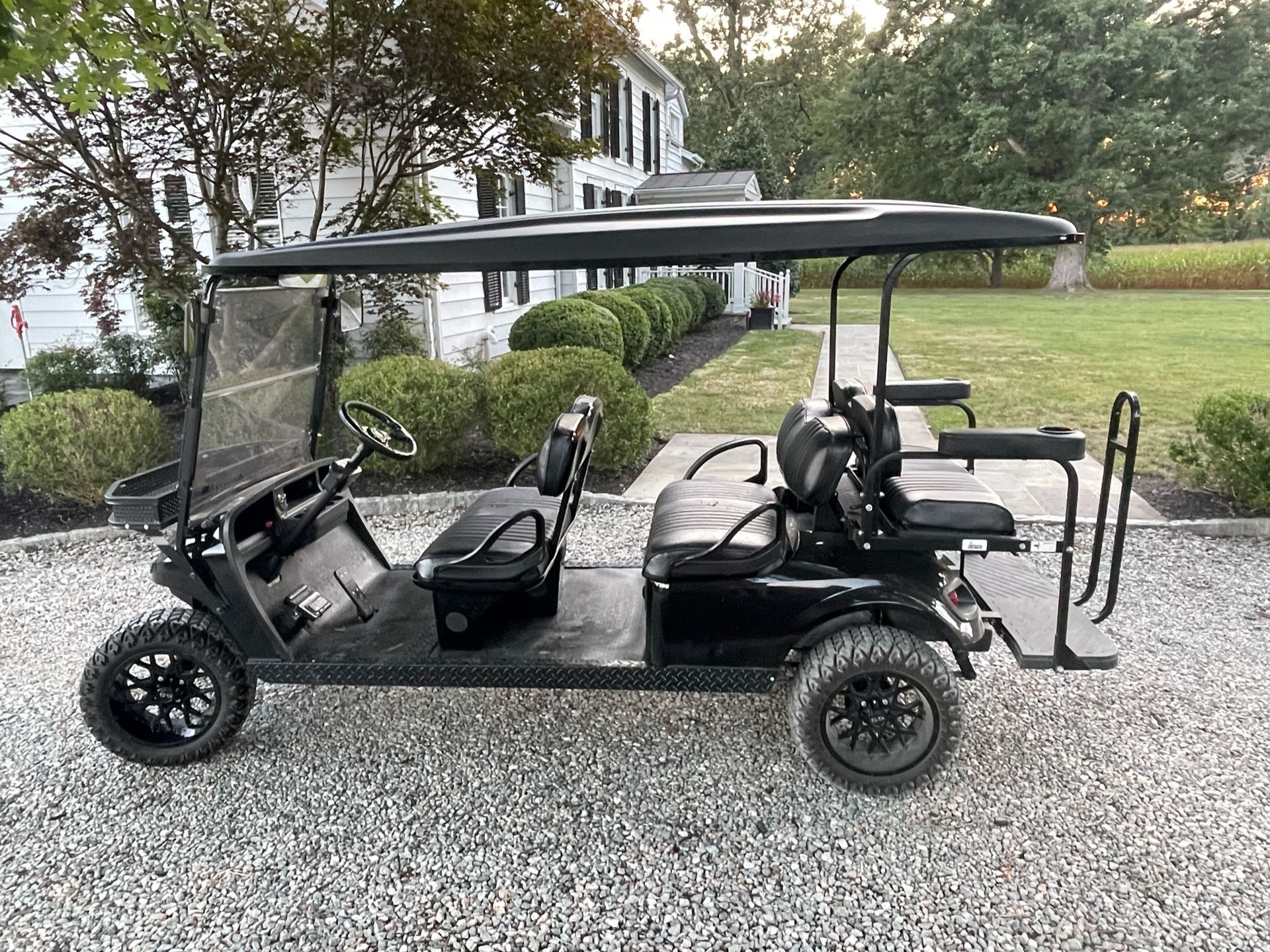 GOLF-CART-INCLUDED