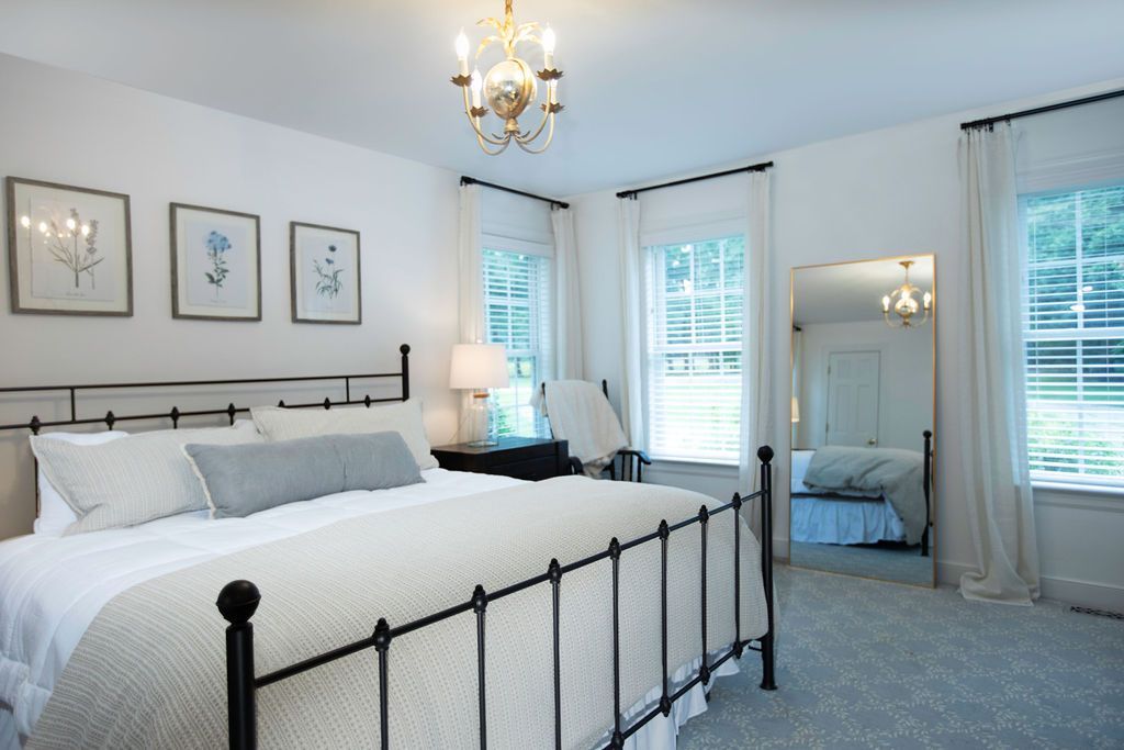 HONEYMOON-SUITE-INCLUDED