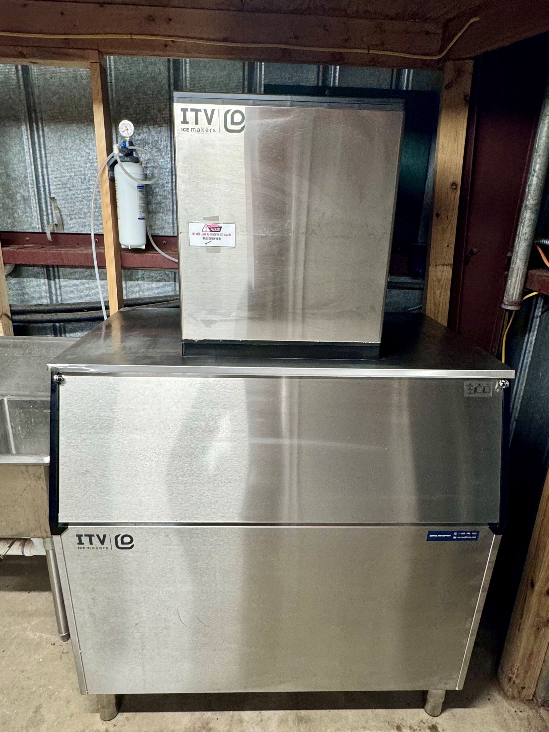 ICE-MACHINE-INCLUDED