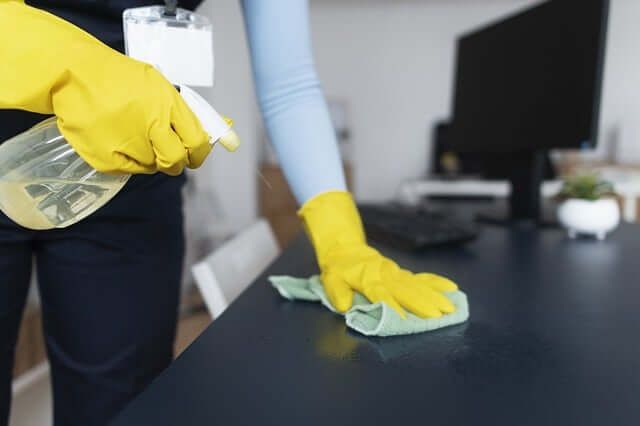 Countertop Cleaning