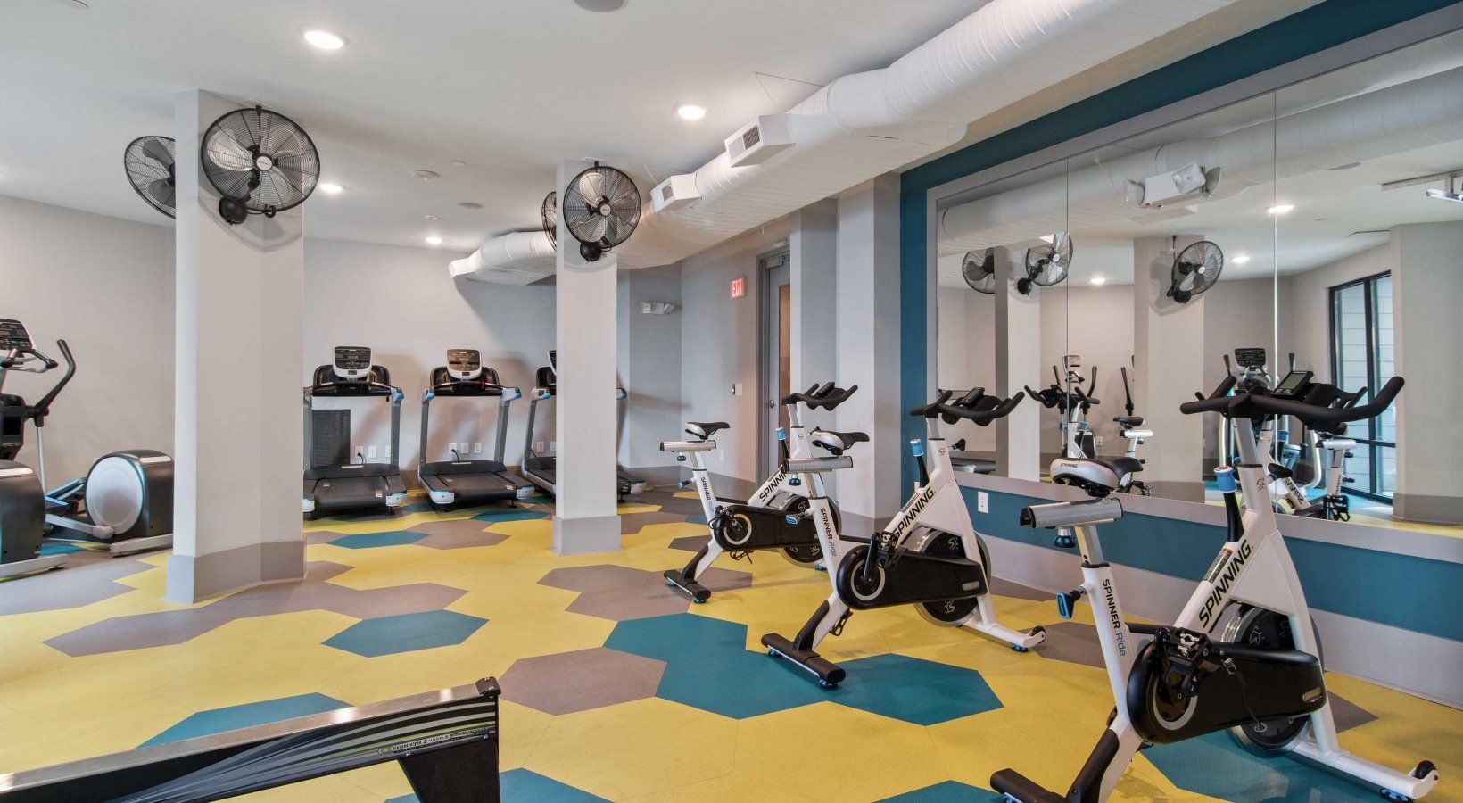 Apartment Gym with Equipments | 2050 Morningside