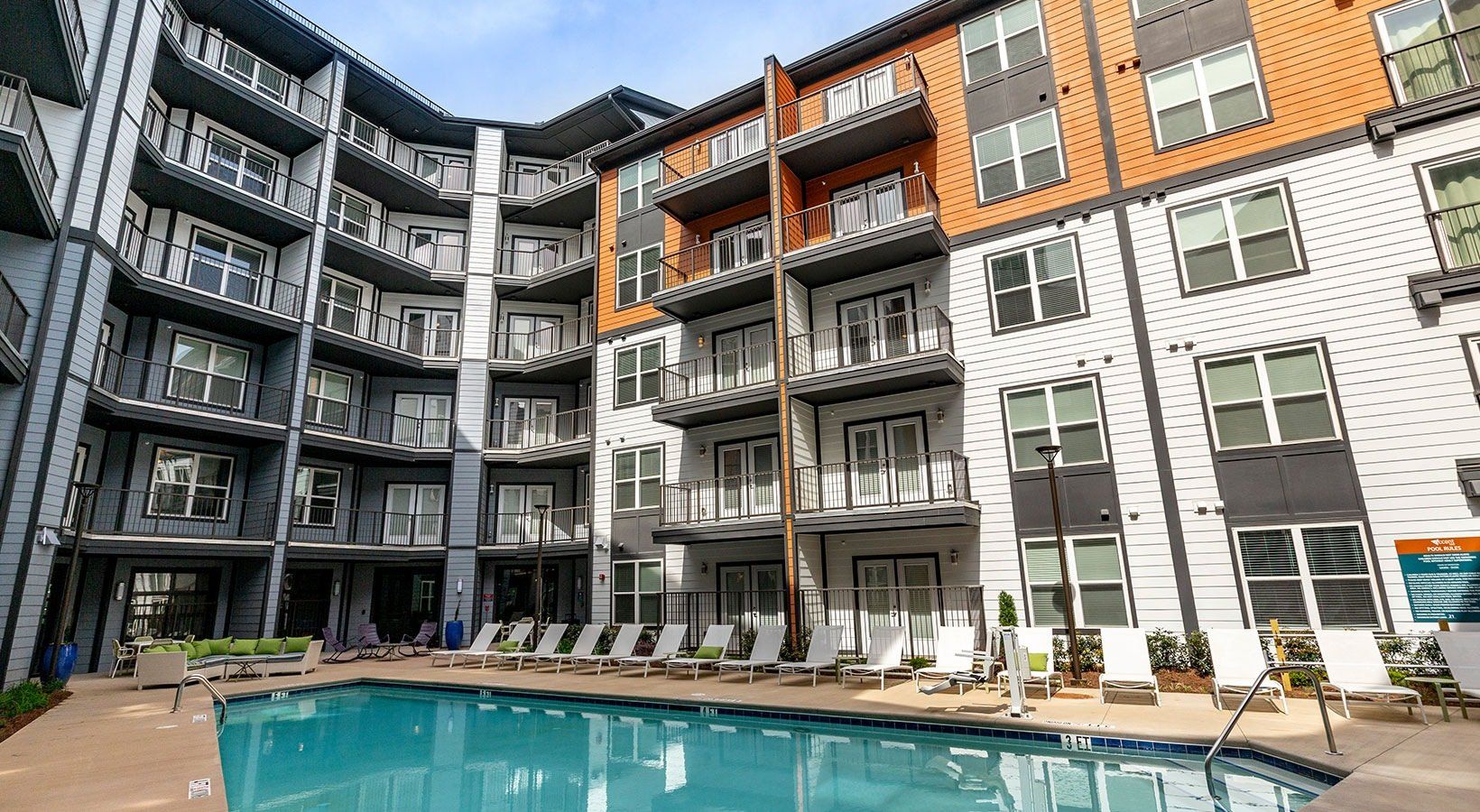 Apartment with Balconies | 2050 Morningside