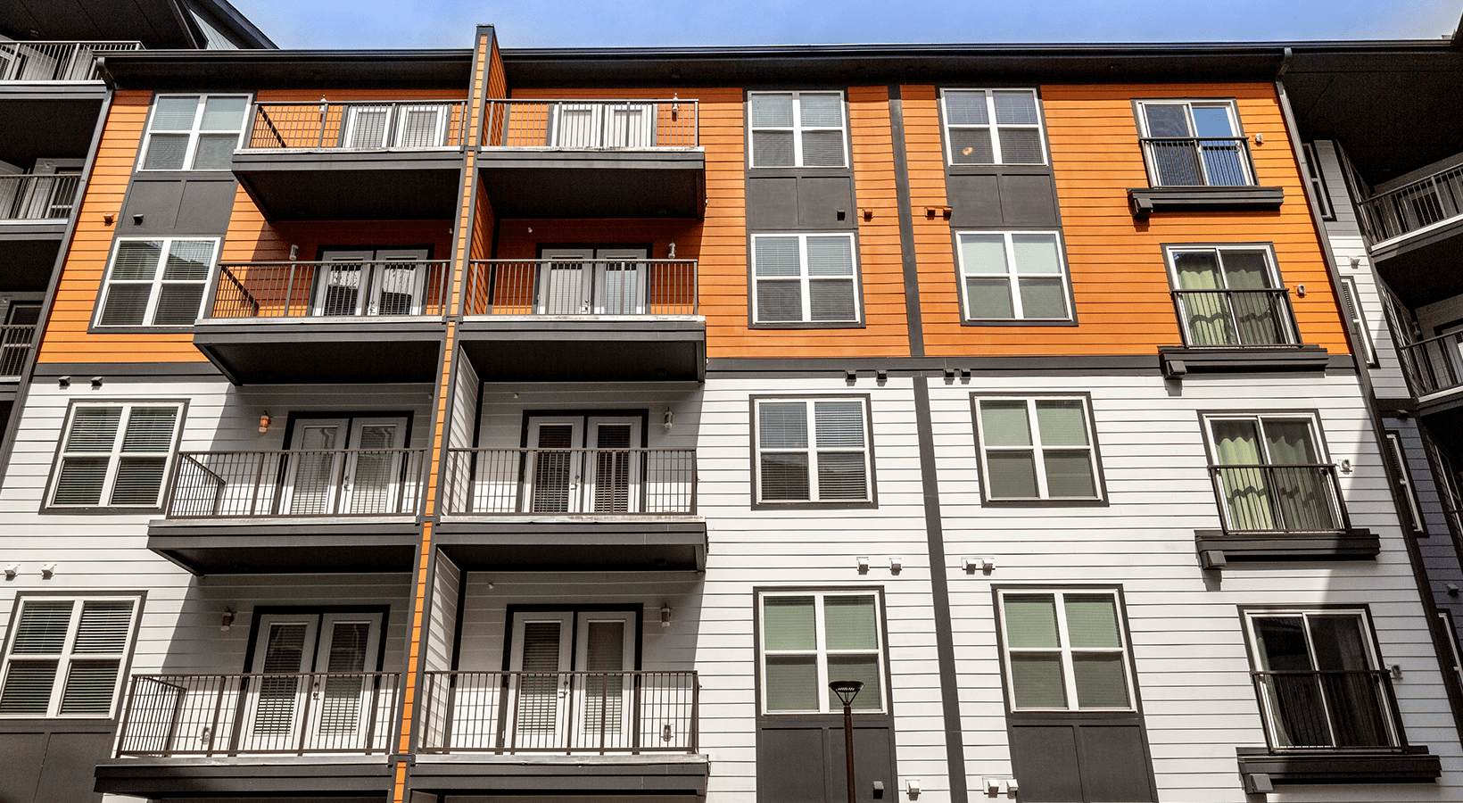 Apartment Building | 2050 Morningside