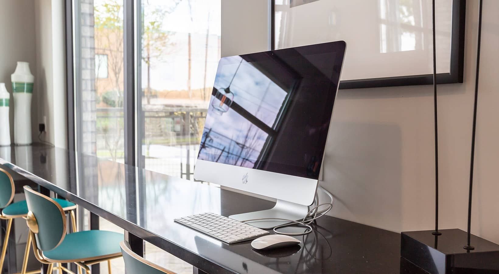 Computer Desktop at the Resident Lounge | 2050 Morningside