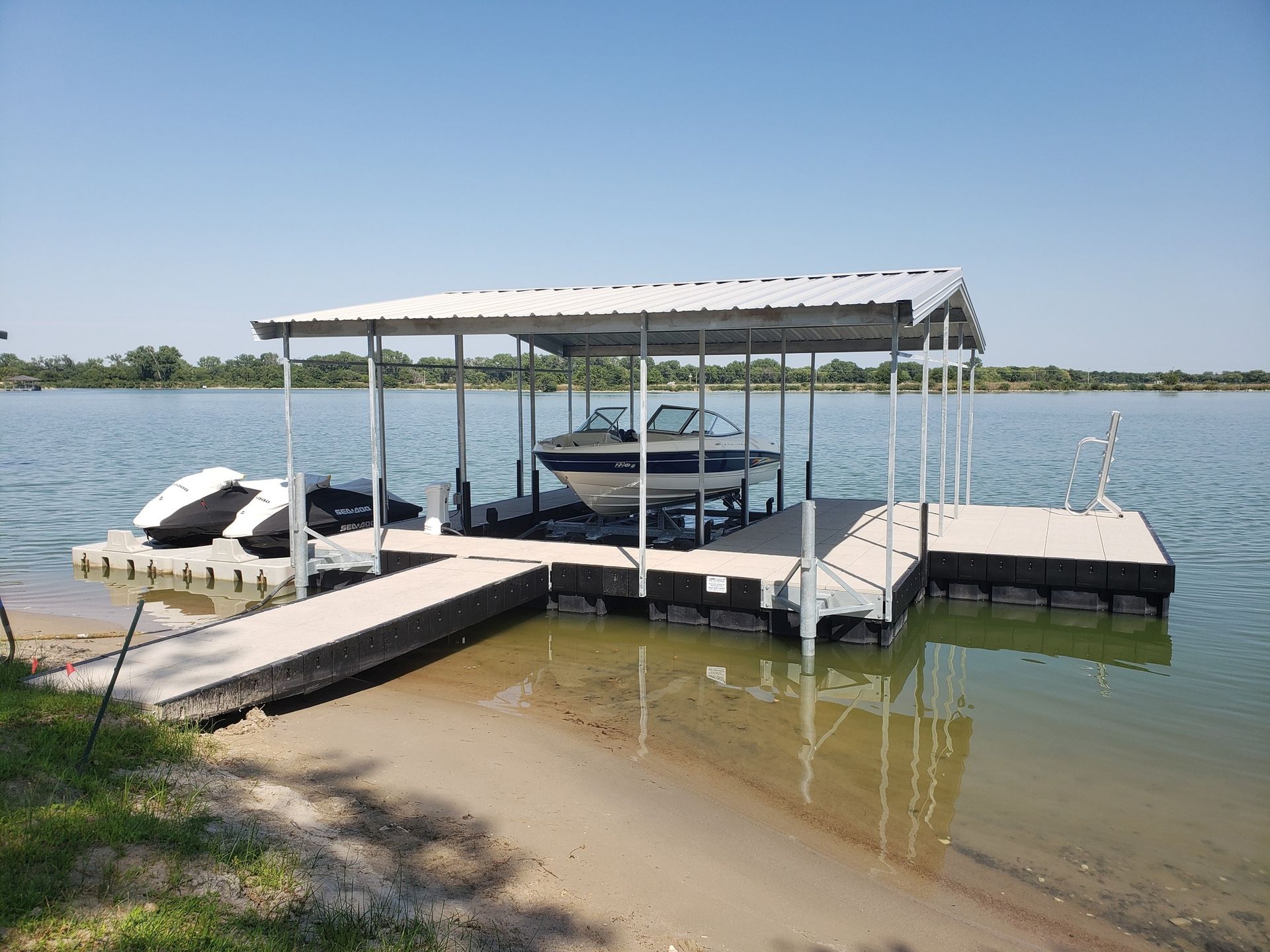 Choose Mac's Docks for Your Custom Dock in Lake Champetra, MO.