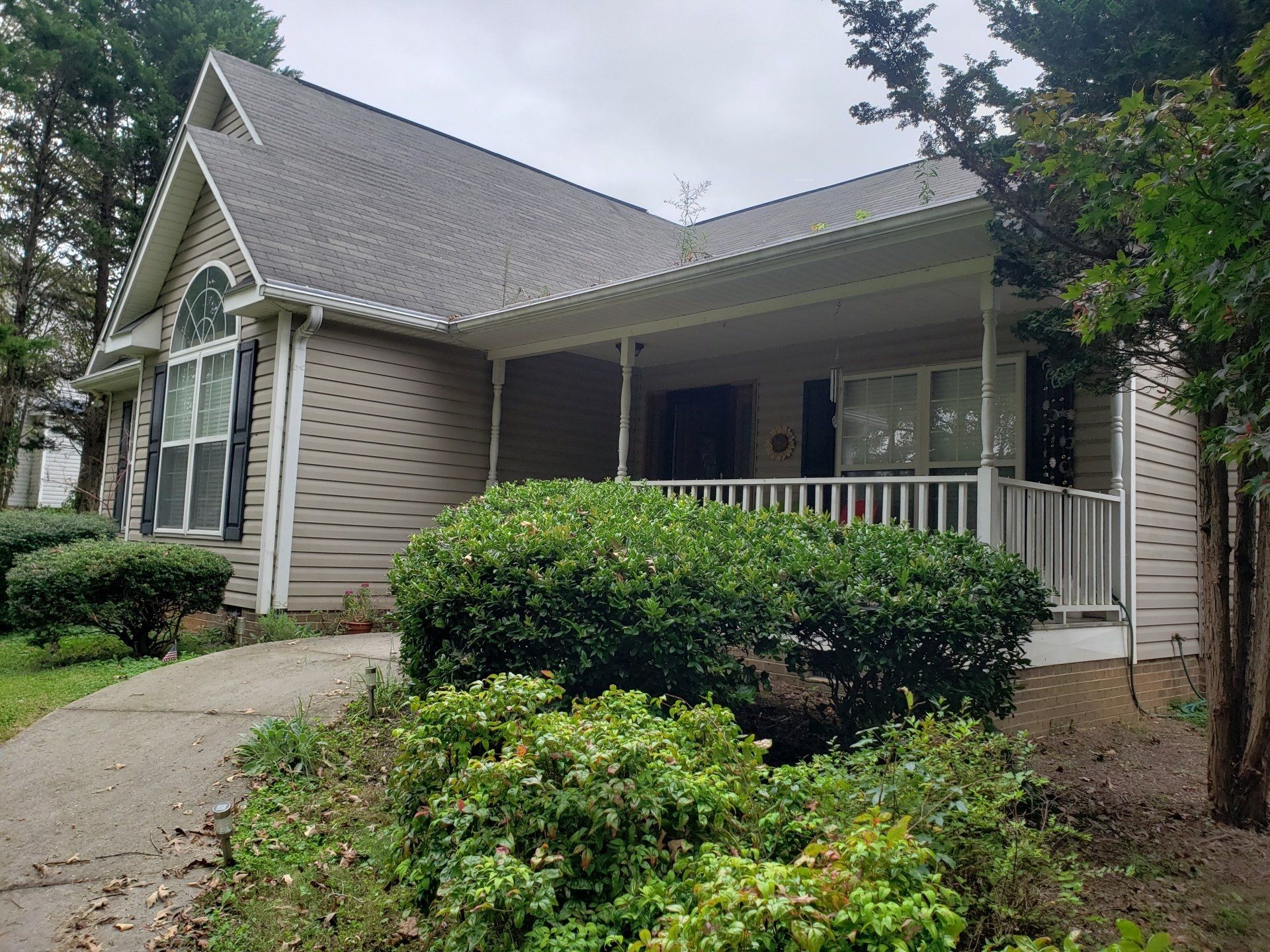 204 Shady Grove Lane exterior