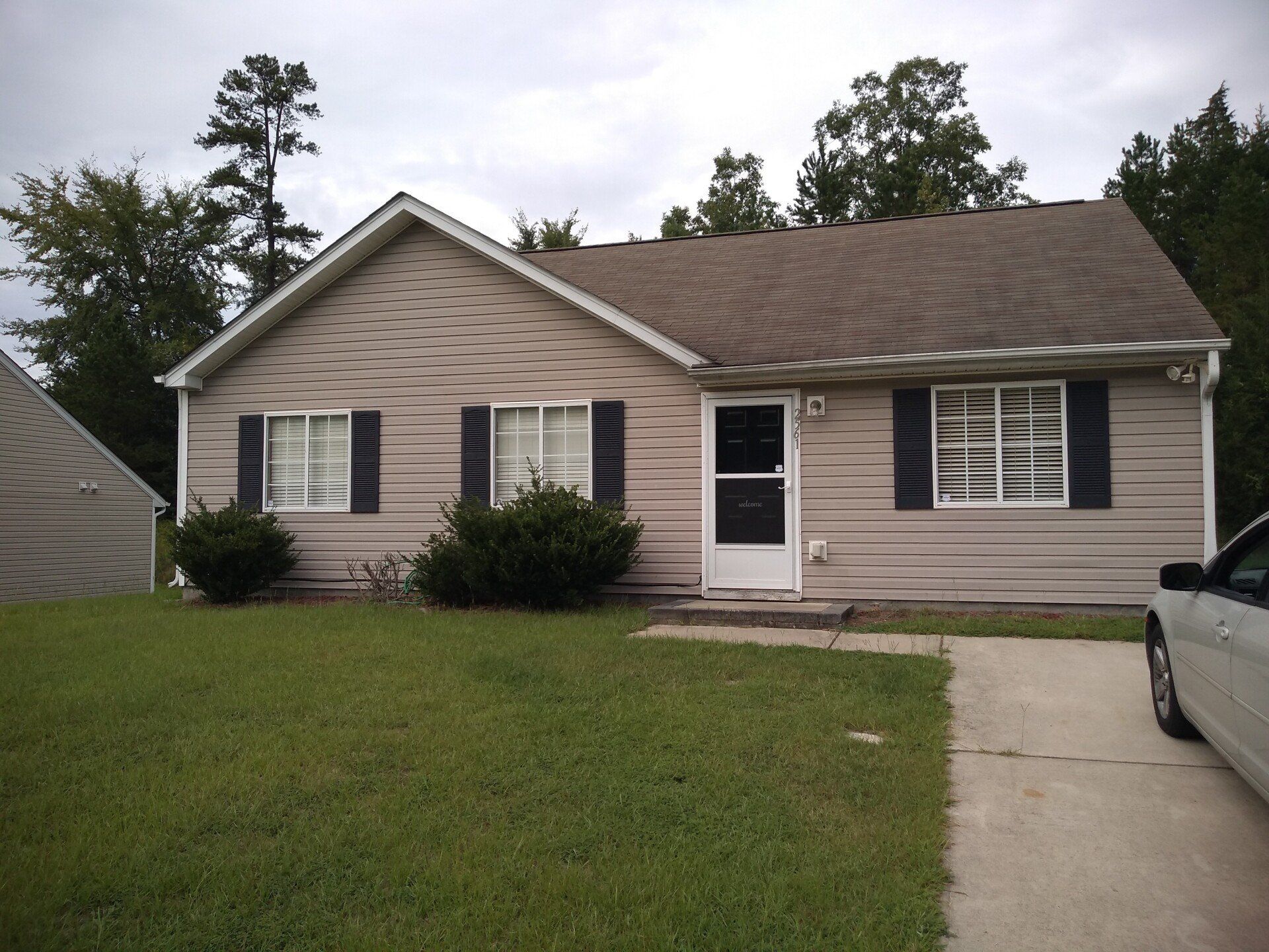 2561 Stratford Lake Road exterior