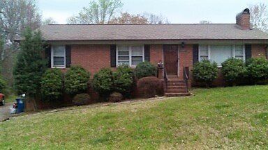 4825 Westmoreland Drive exterior