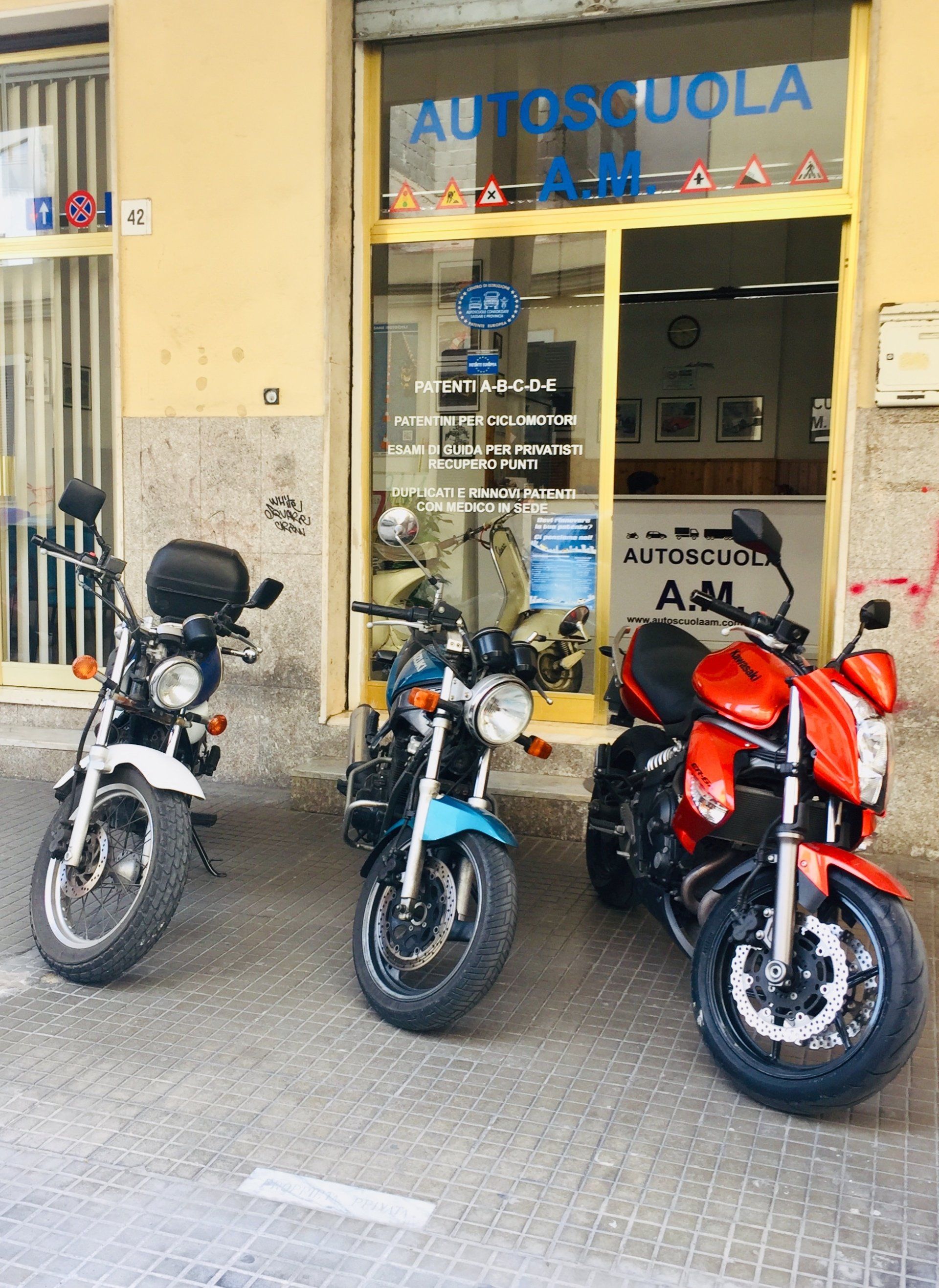 3 Motocicli
