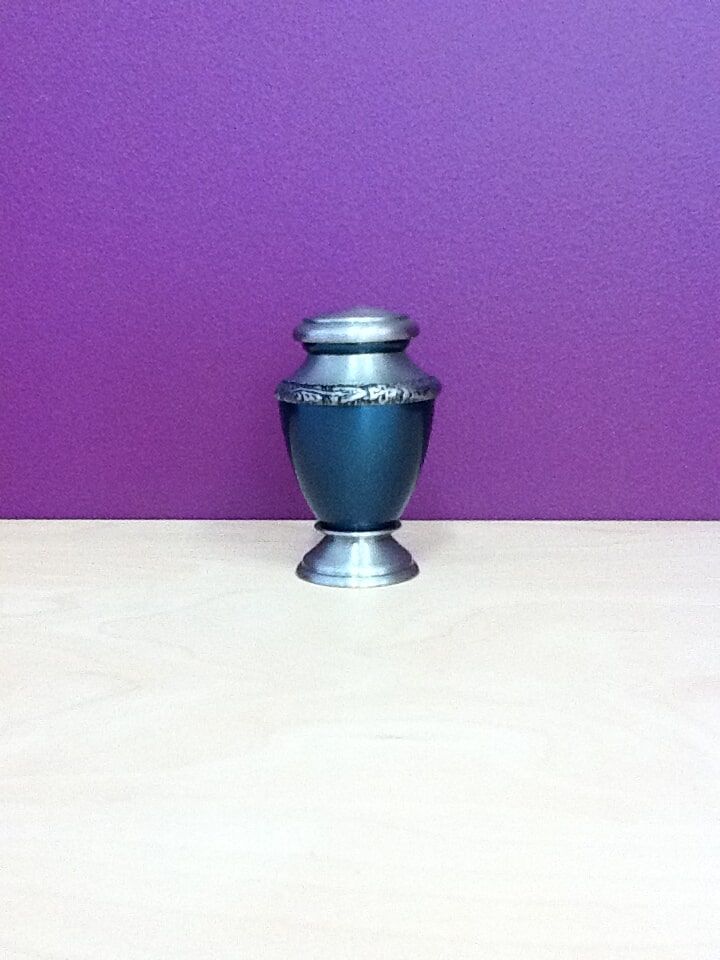 Keepsake Miniature Urn (screwtype) - Indigo – Funeral tributes in Rockhampton, QLD