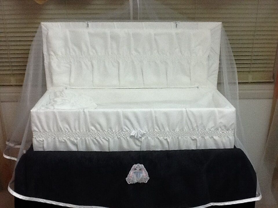 Gallery – Funeral tributes in Rockhampton, QLD